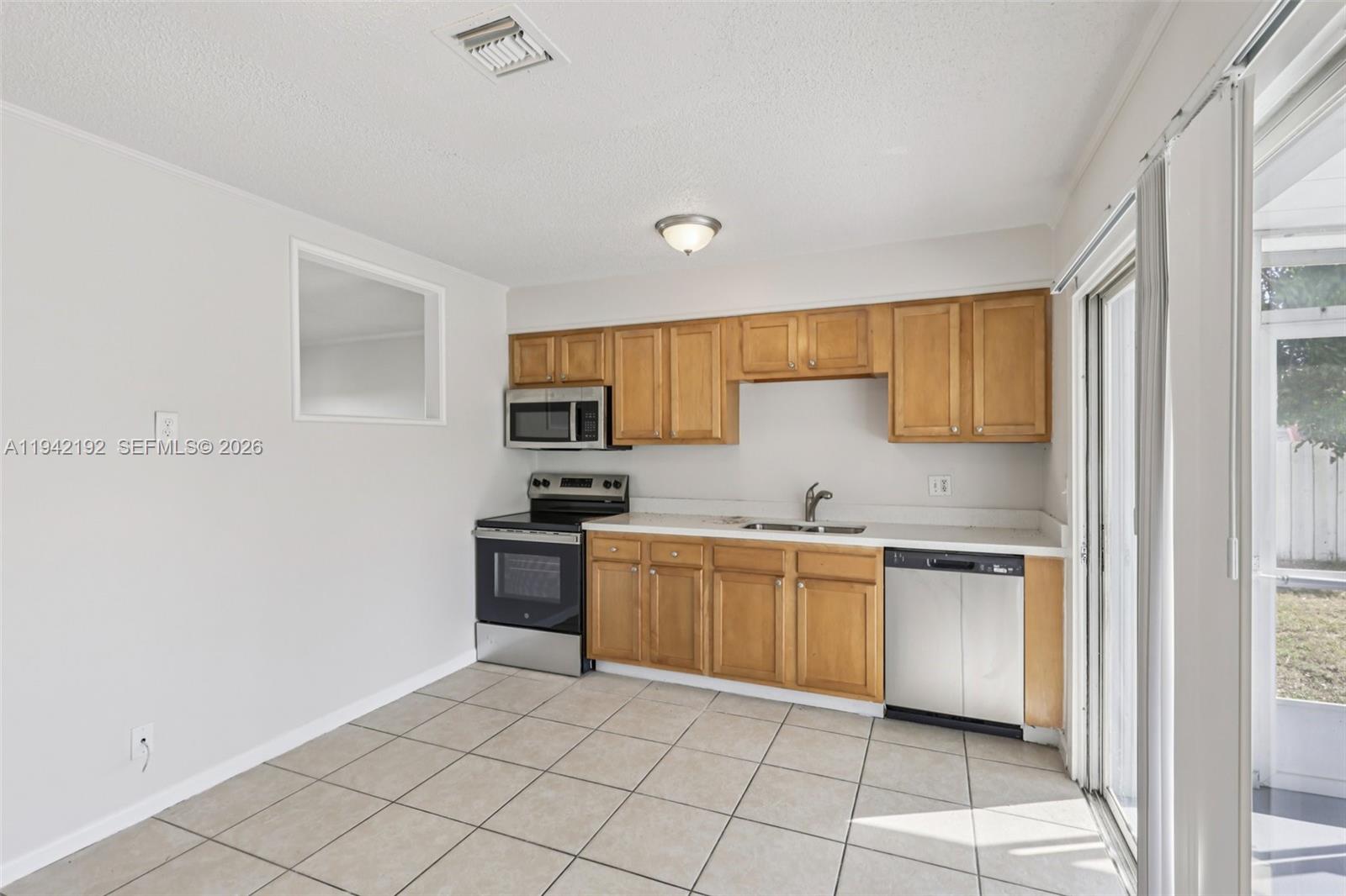 3209 Scanlan Ave Lake Worth, FL 33461