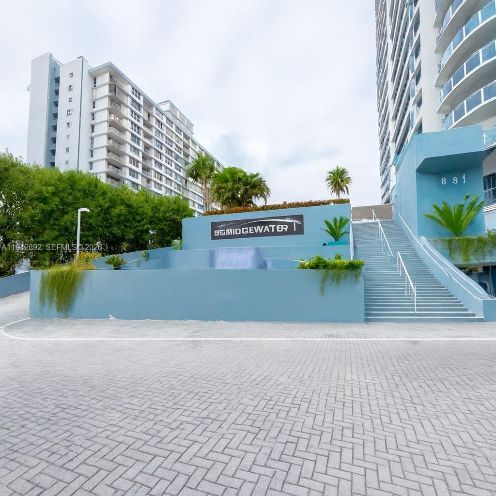 image The Bridgewater1