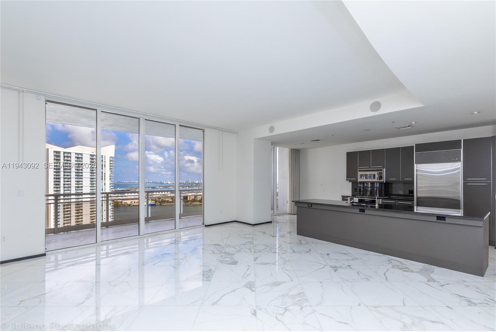 901 Brickell Key Blvd #3407 Miami, FL 33131