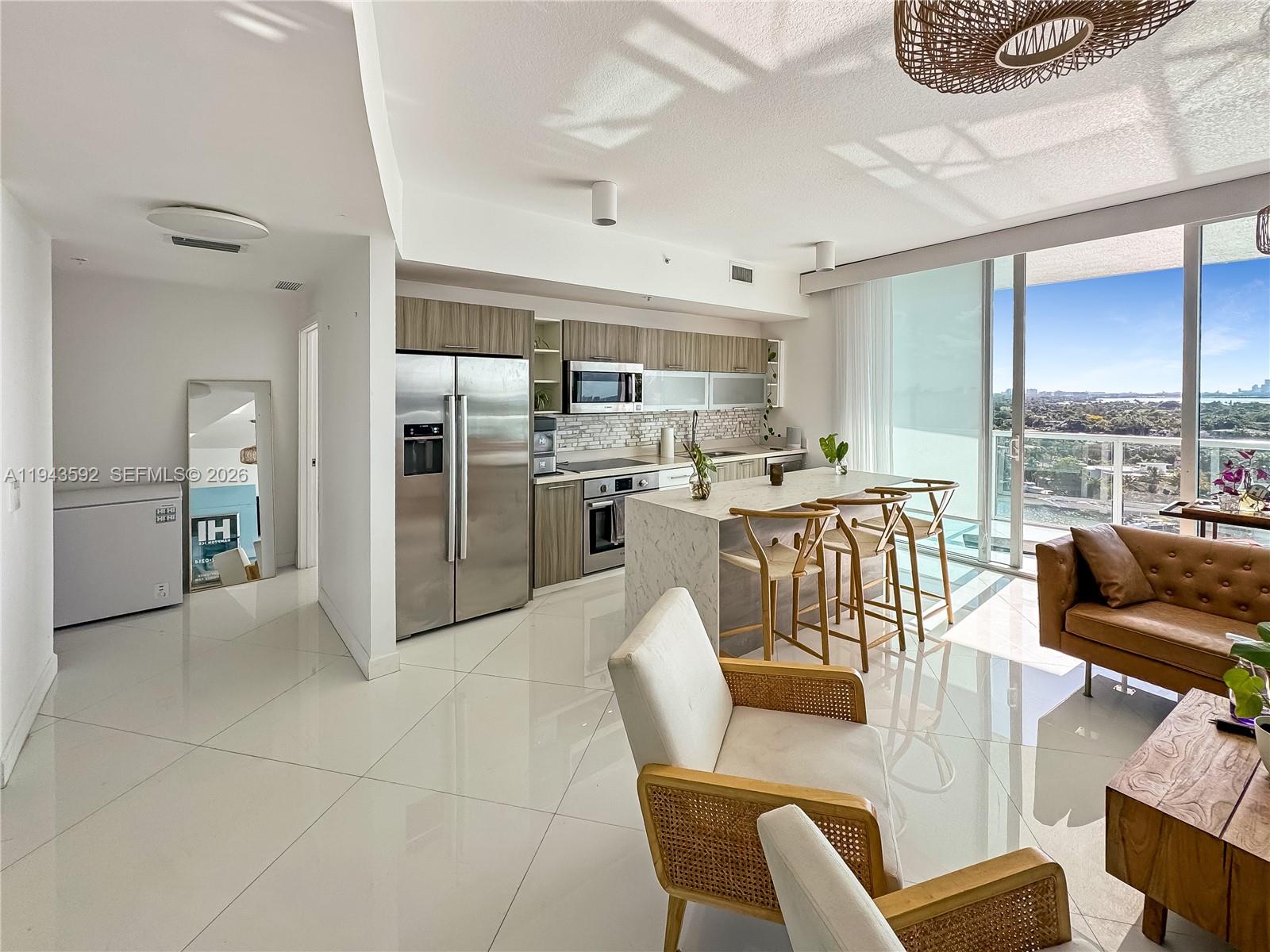 6700 Indian Crk Dr #PH7 Miami Beach, FL 33141