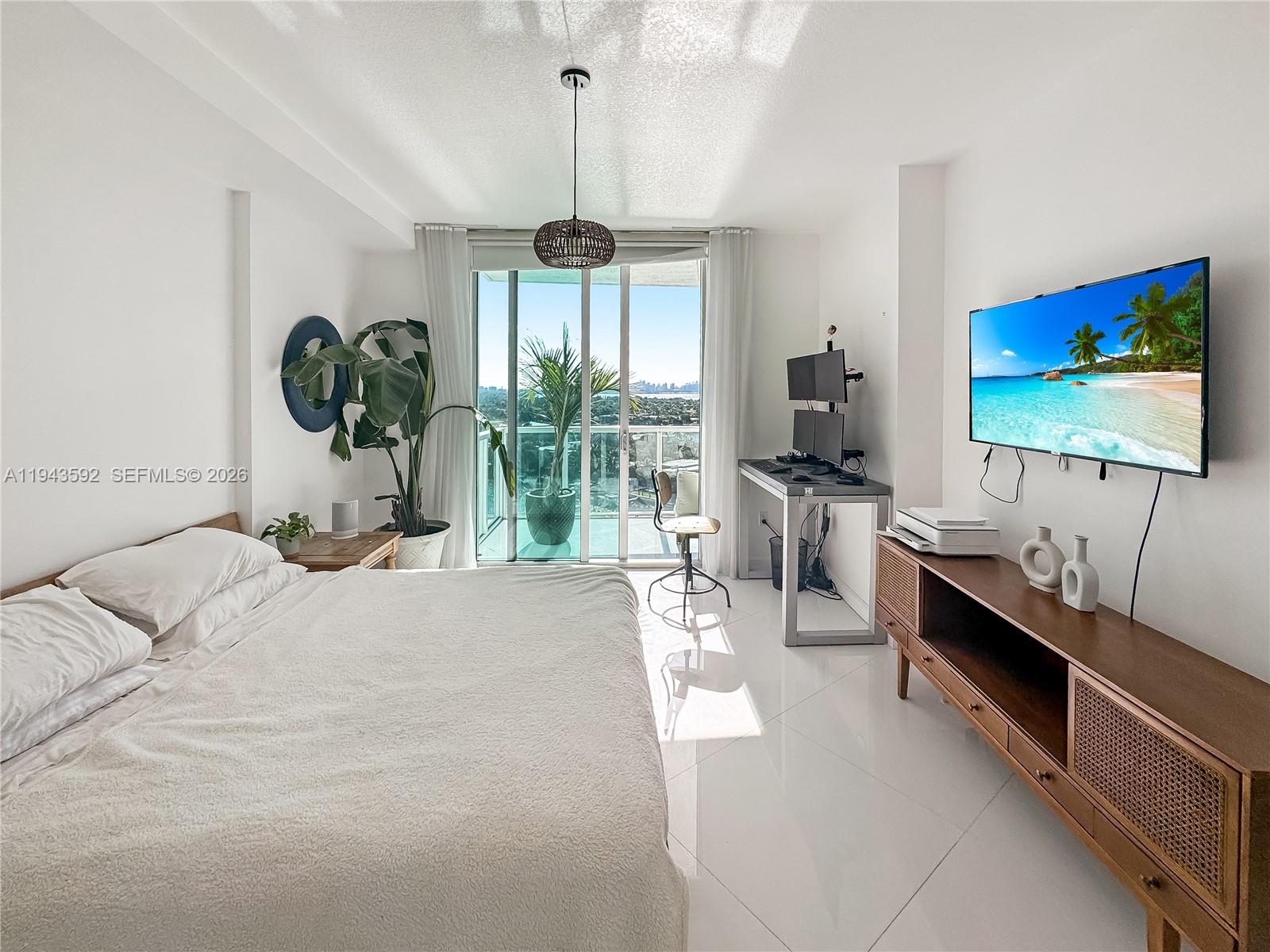 6700 Indian Crk Dr #PH7 Miami Beach, FL 33141