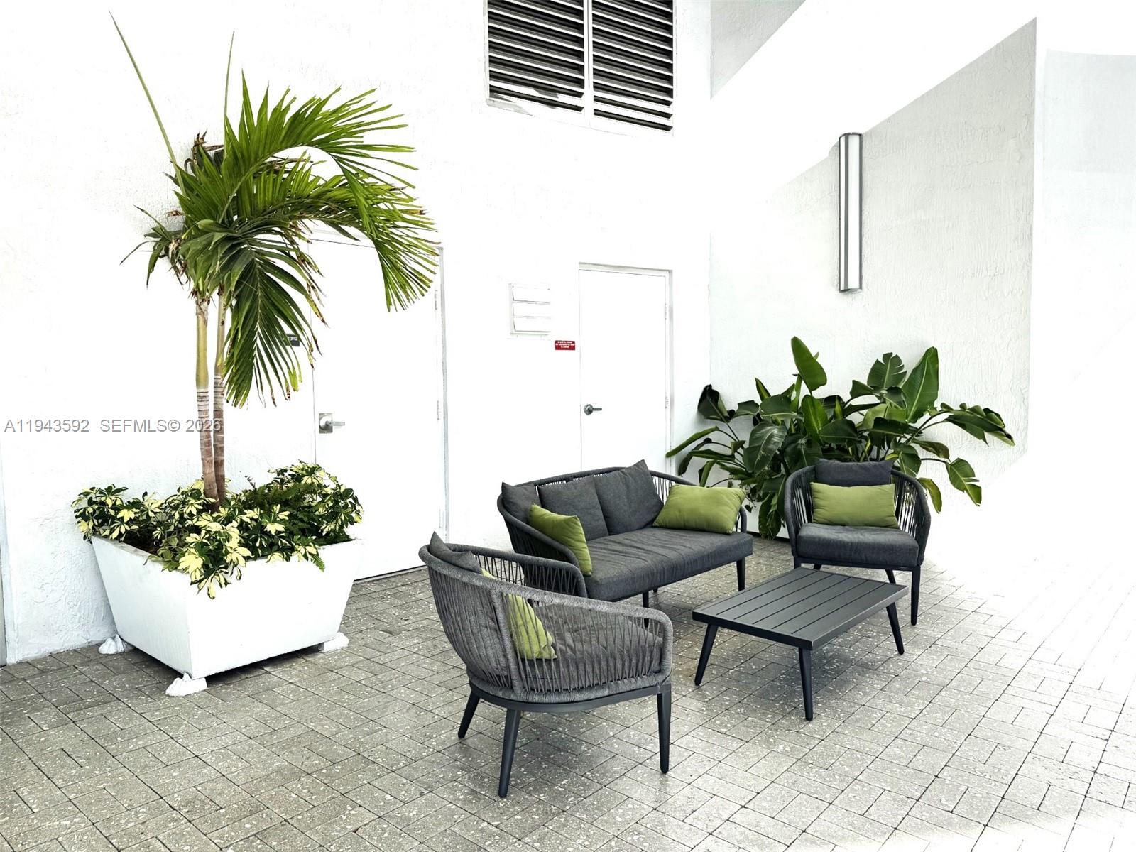 6700 Indian Crk Dr #PH7 Miami Beach, FL 33141