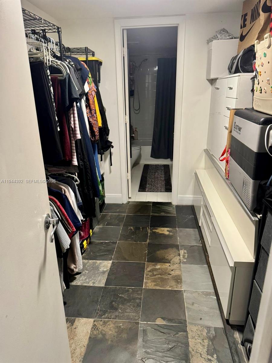 16590 NE 26th Ave #402 North Miami Beach, FL 33160