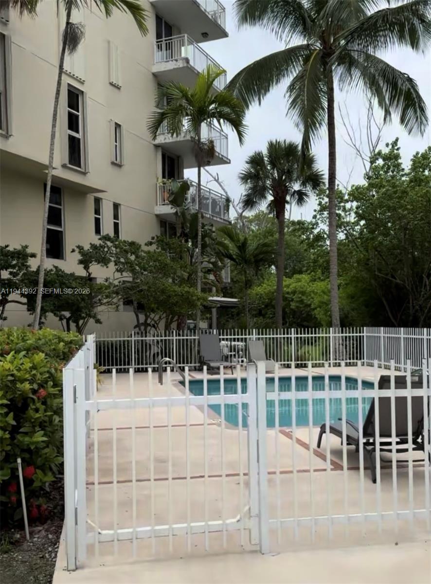 16590 NE 26th Ave #402 North Miami Beach, FL 33160