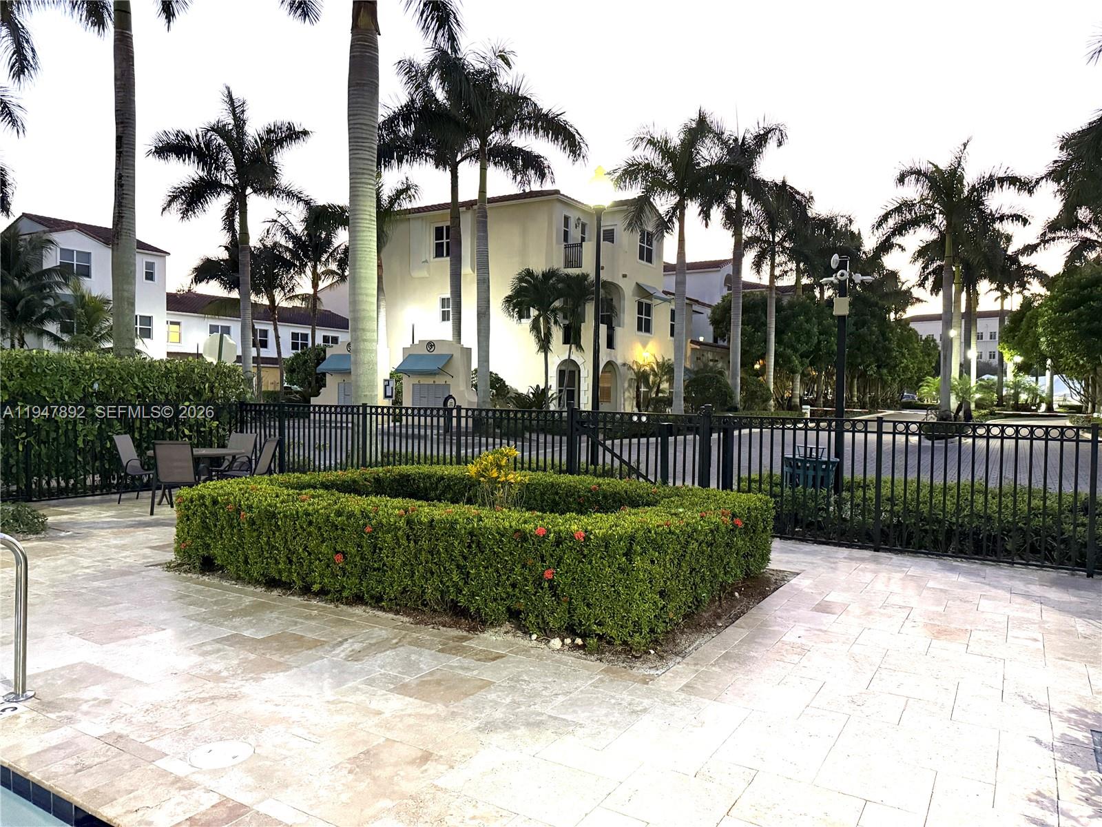 12407 NW 18th Ct Pembroke Pines, FL 33028