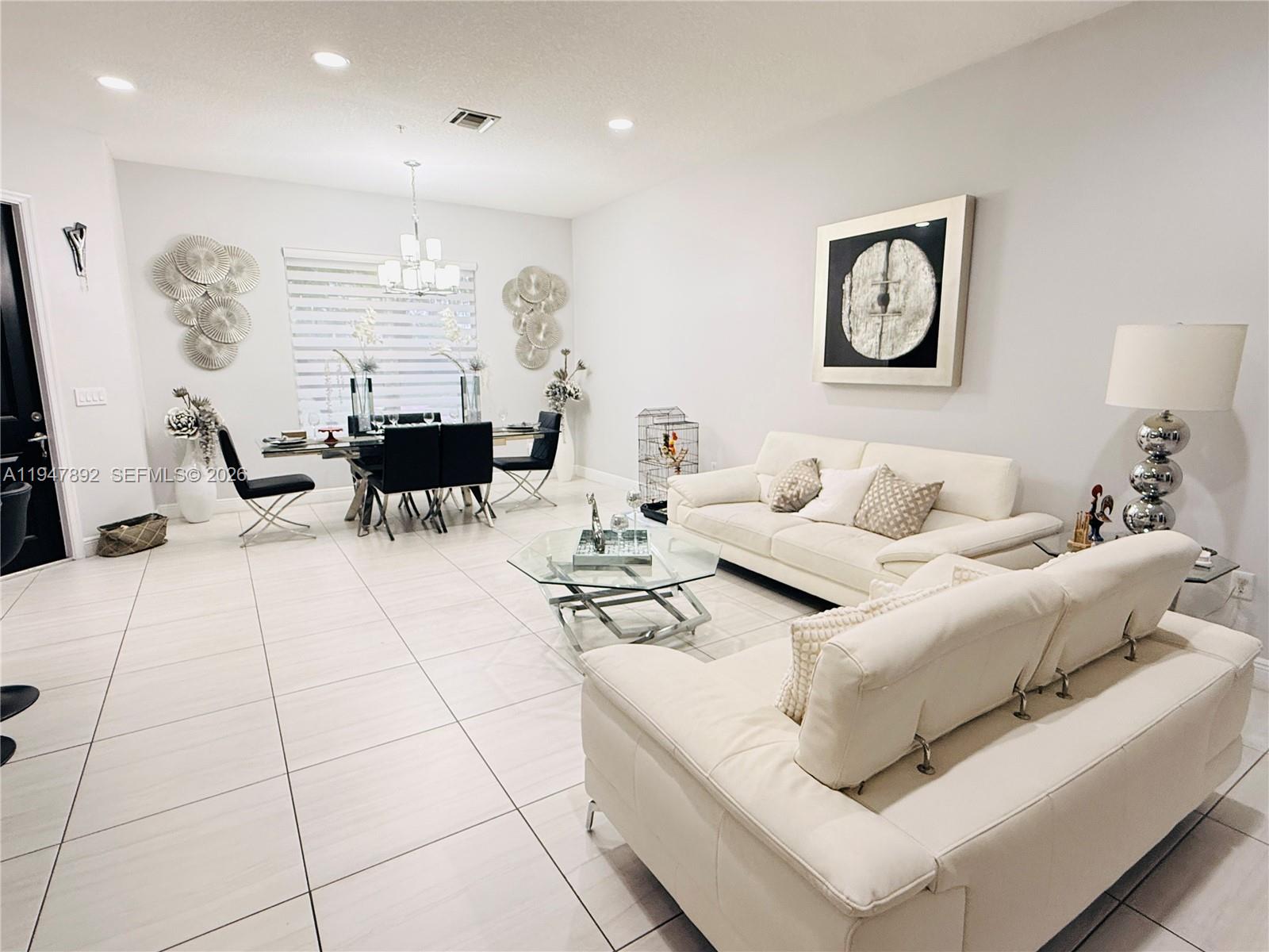 12407 NW 18th Ct Pembroke Pines, FL 33028