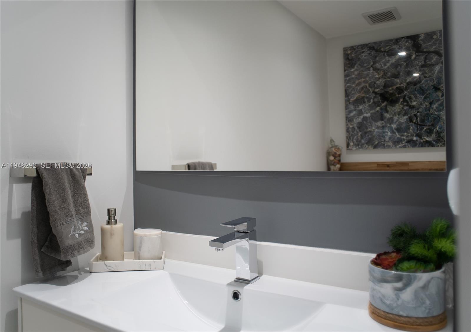 2110 Keystone Blvd North Miami, FL 33181