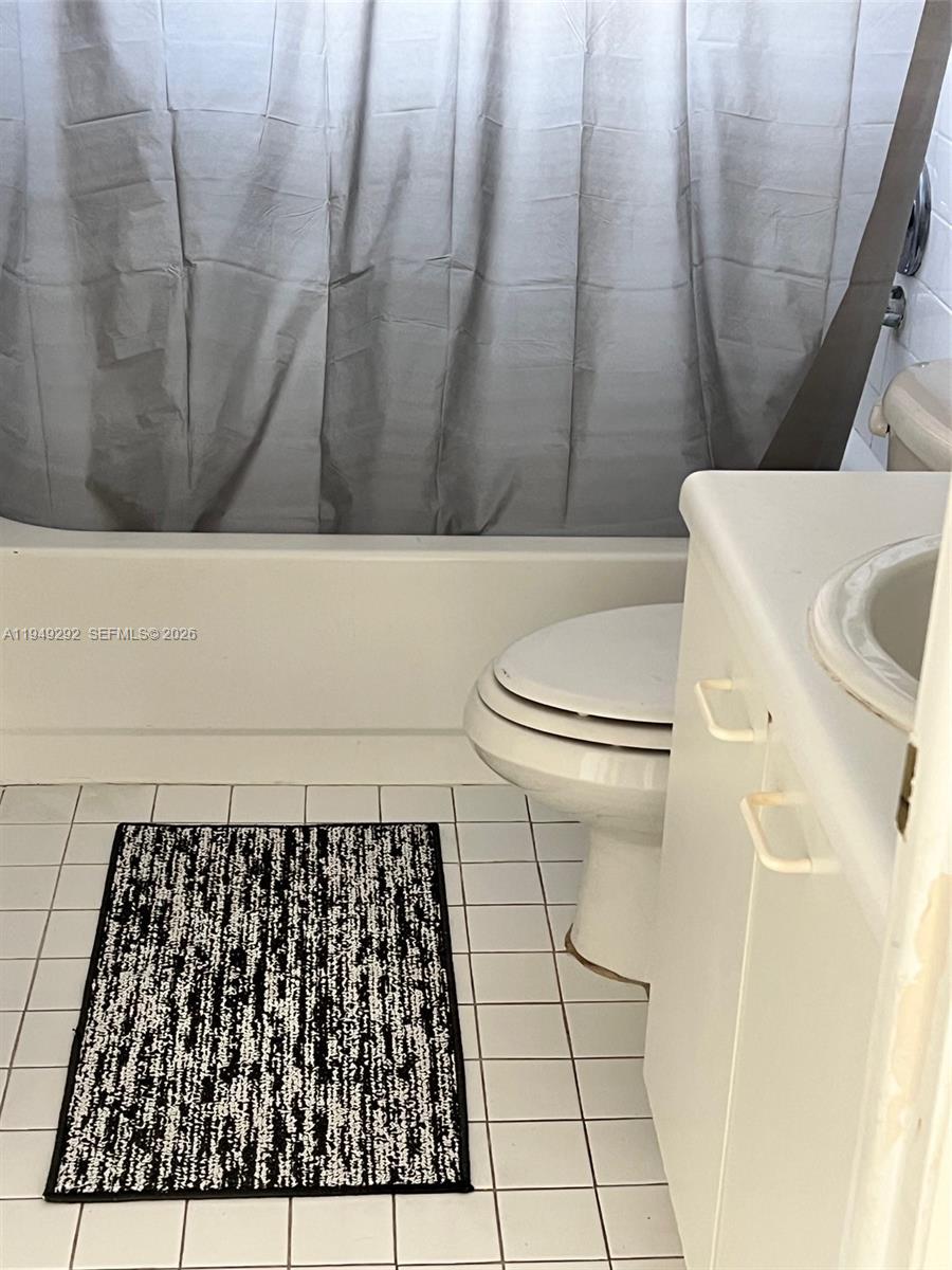 10431 N Kendall Dr #D314 Miami, FL 33176