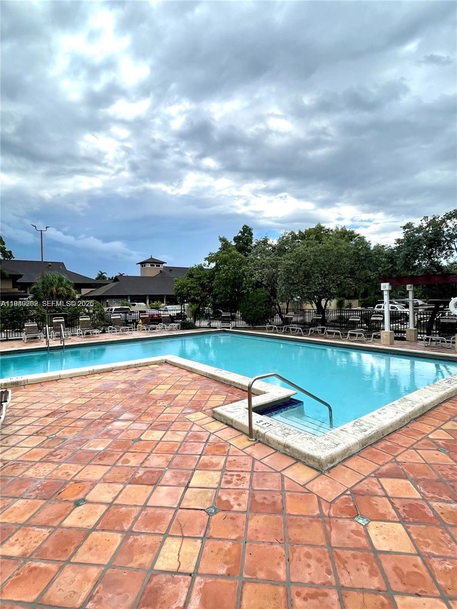 10431 N Kendall Dr #D314 Miami, FL 33176