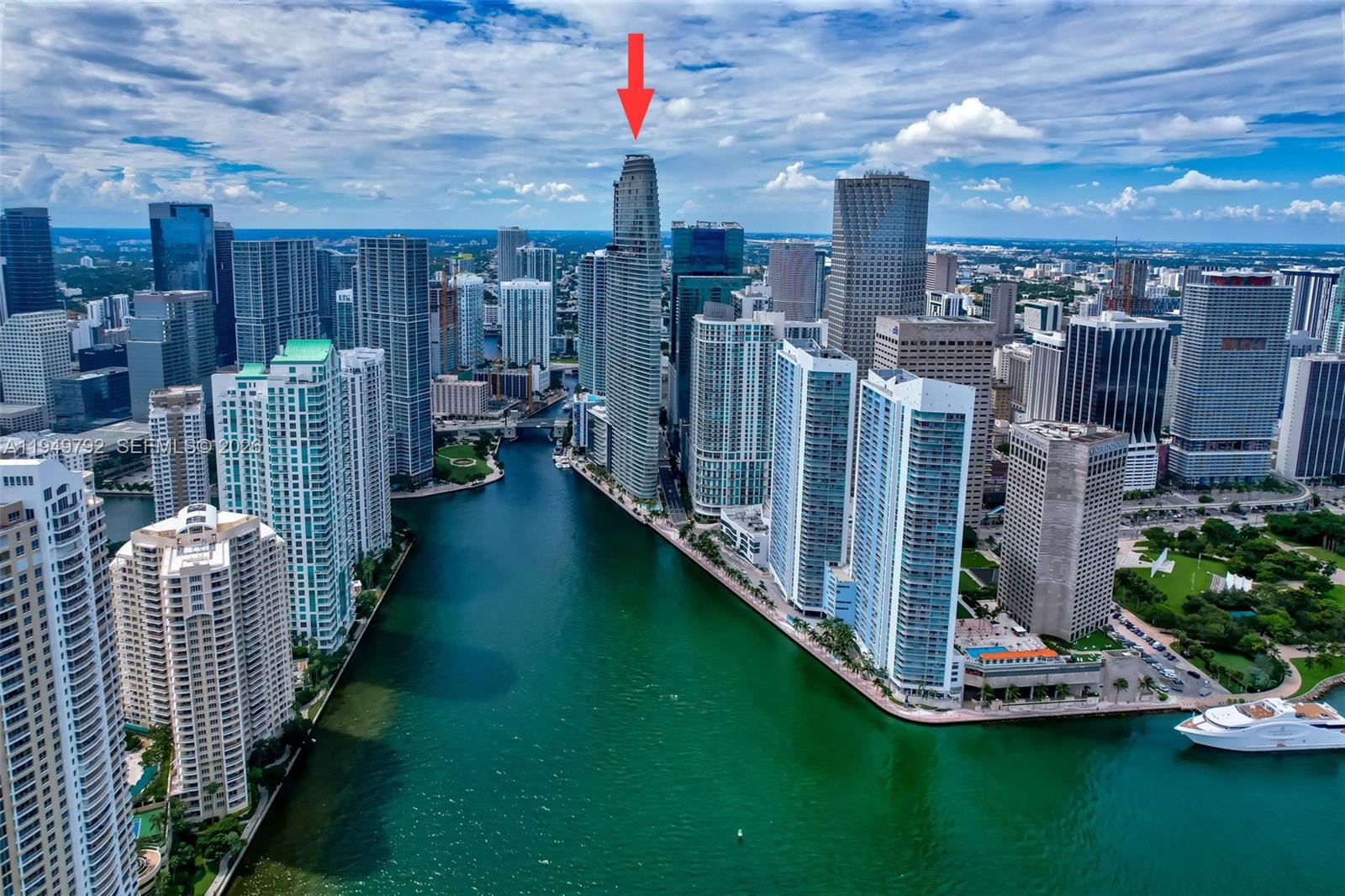 300 N Biscayne Blvd Way #4809W Miami, FL 33131