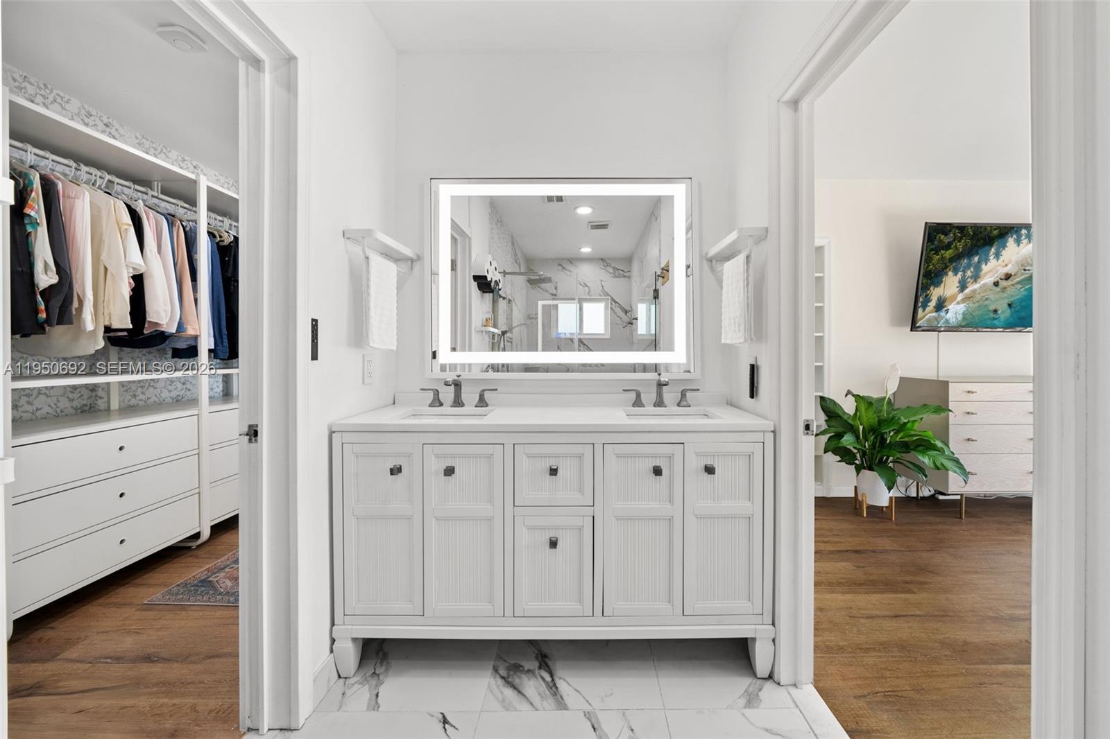 7770 Hawthorne Ave Miami Beach, FL 33141