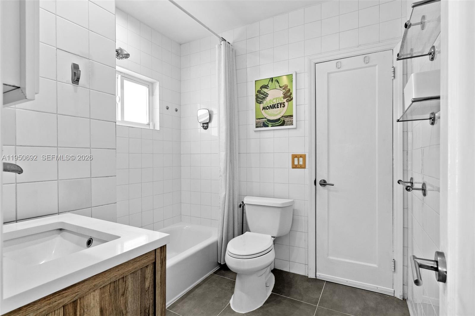 7770 Hawthorne Ave Miami Beach, FL 33141