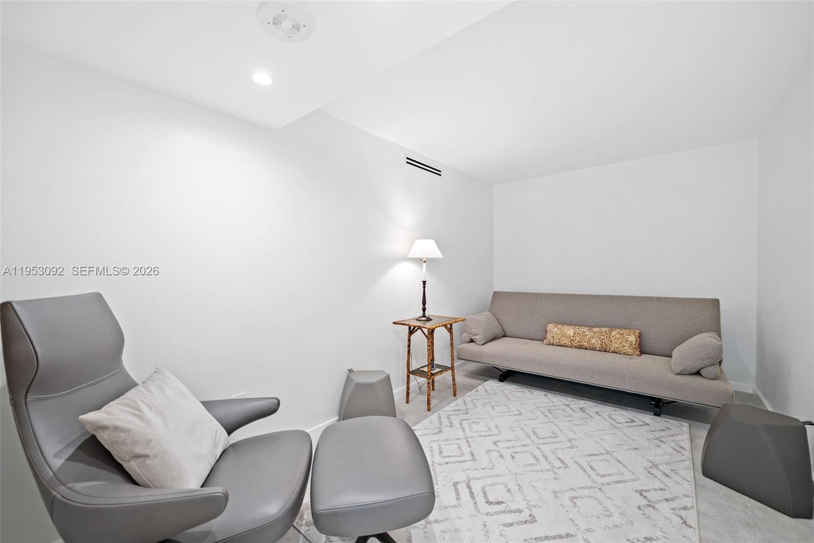 image Three Grove Isle13