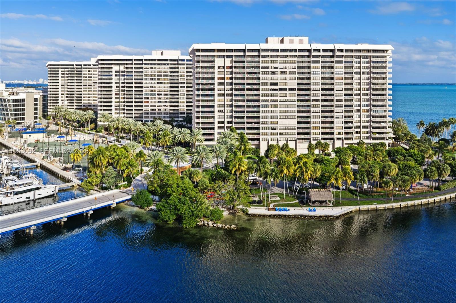 image Three Grove Isle17