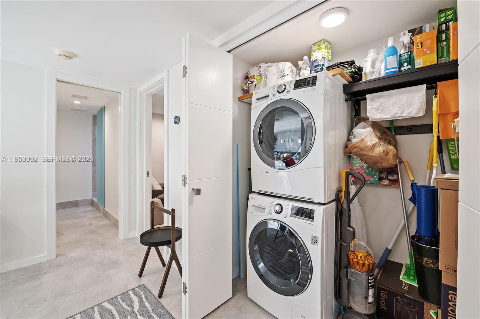 image Three Grove Isle19