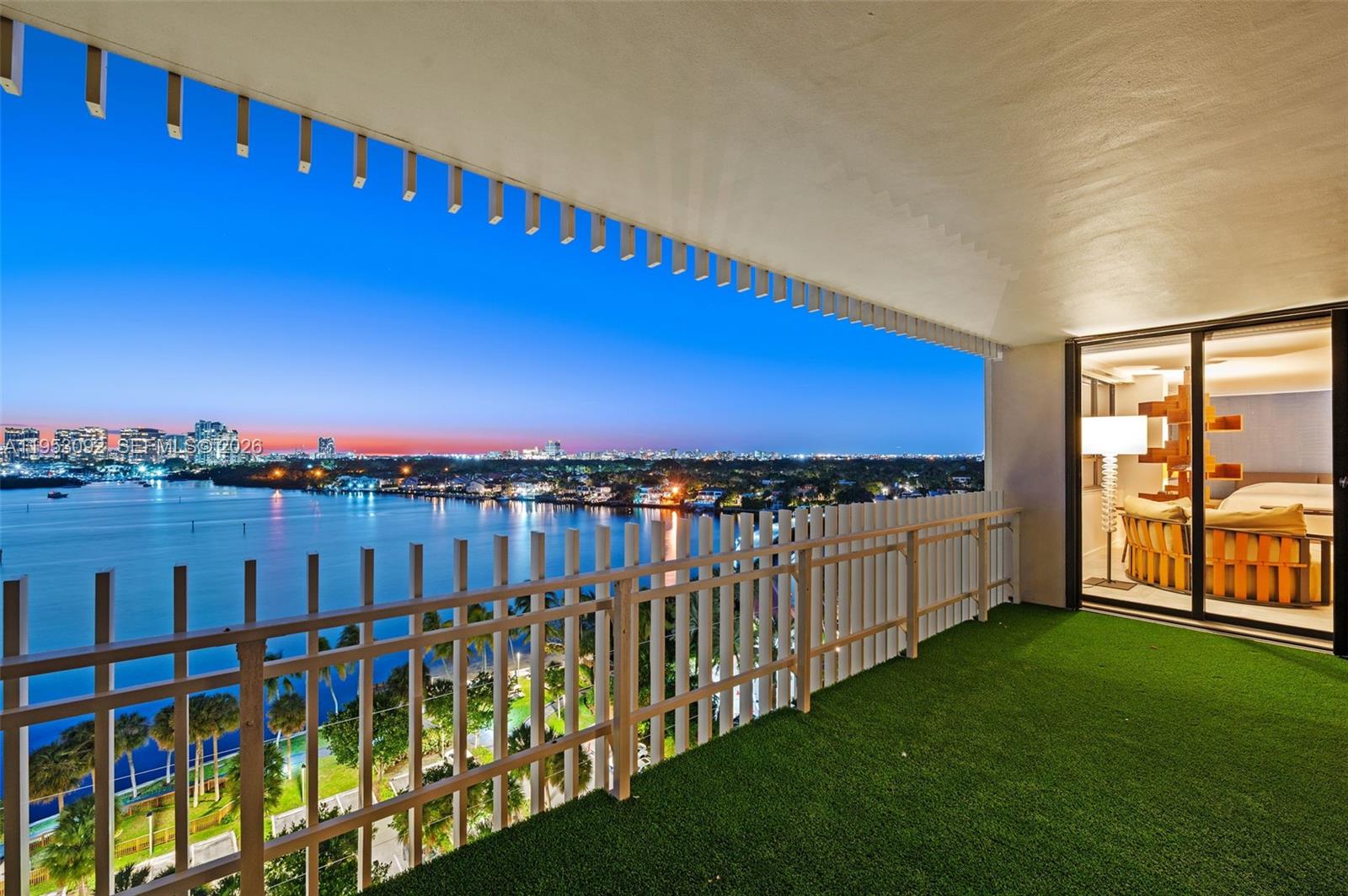 image Three Grove Isle27