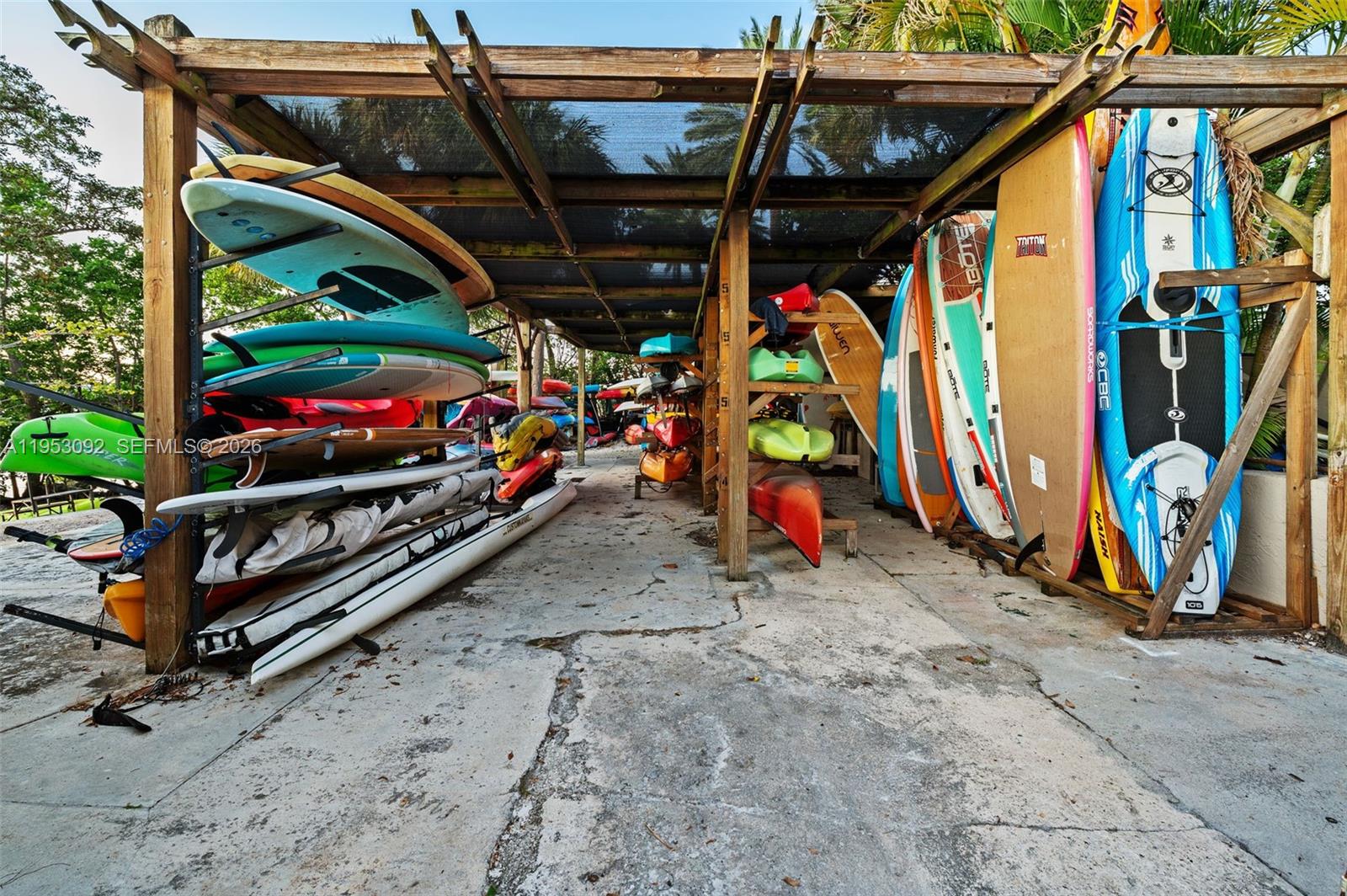 image Three Grove Isle30