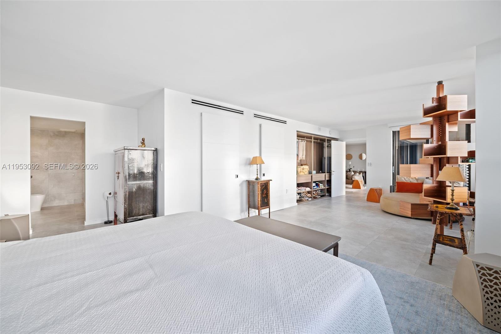 image Three Grove Isle40