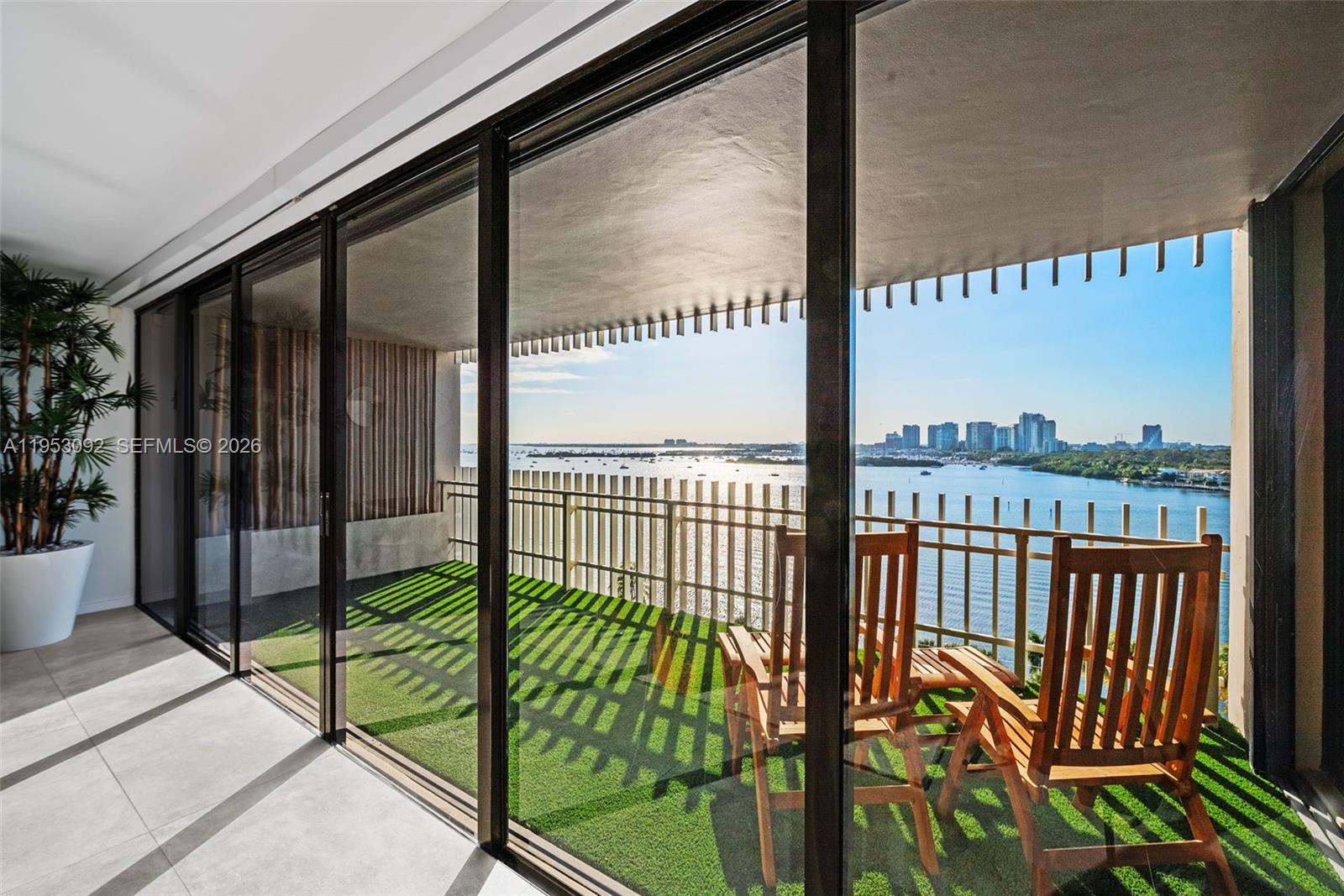 image Three Grove Isle8