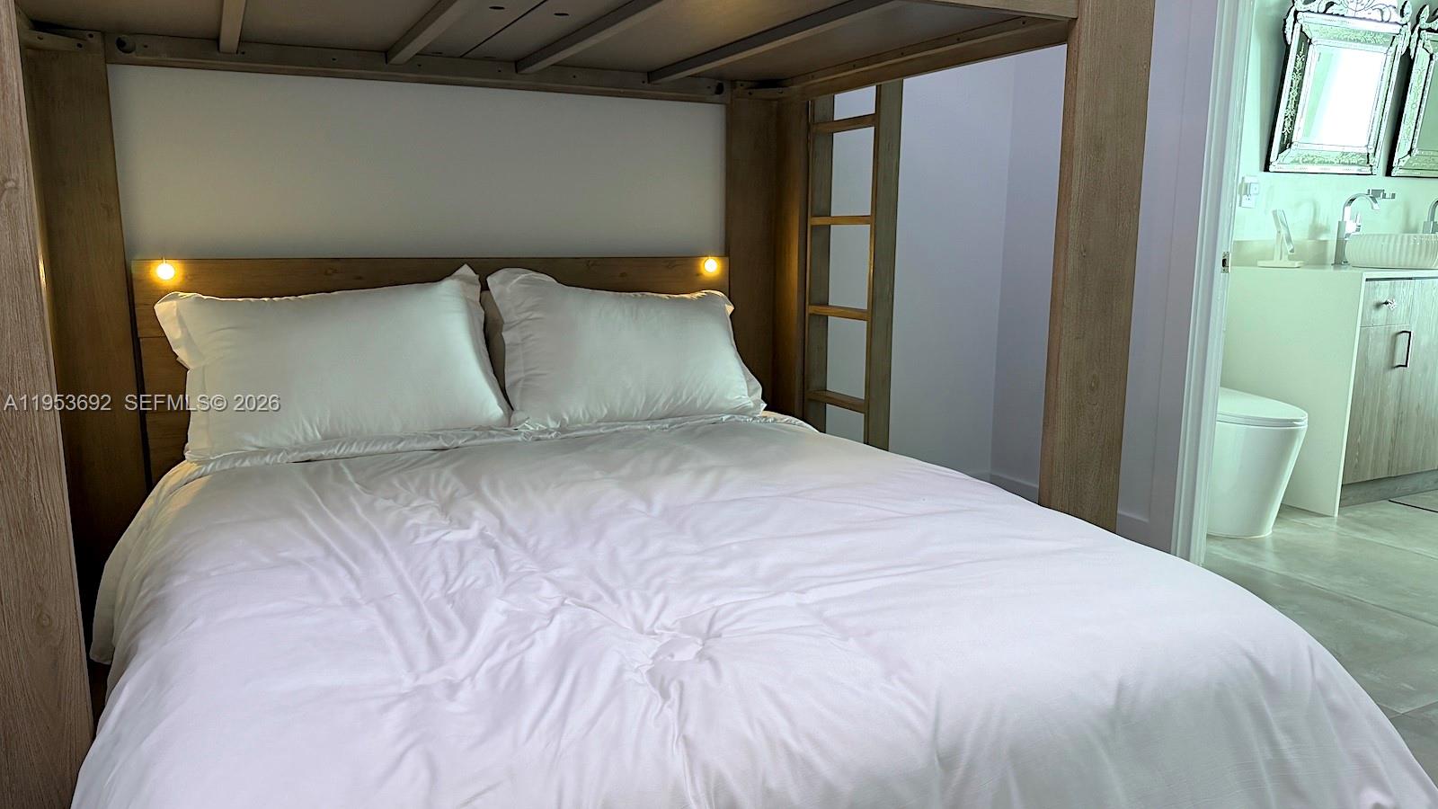 image Icon Brickell I15