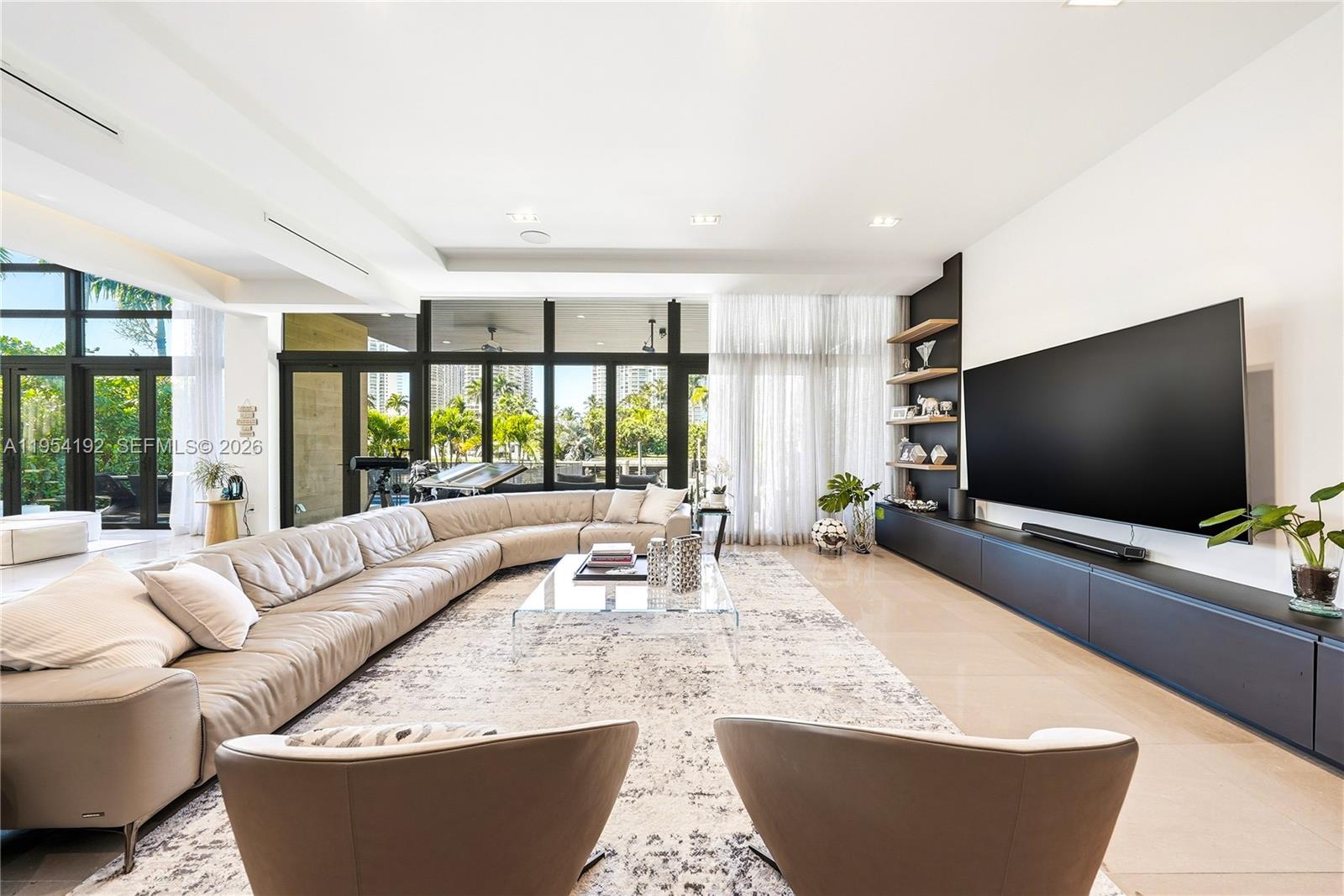 364 Golden Bch Dr Golden Beach, FL 33160