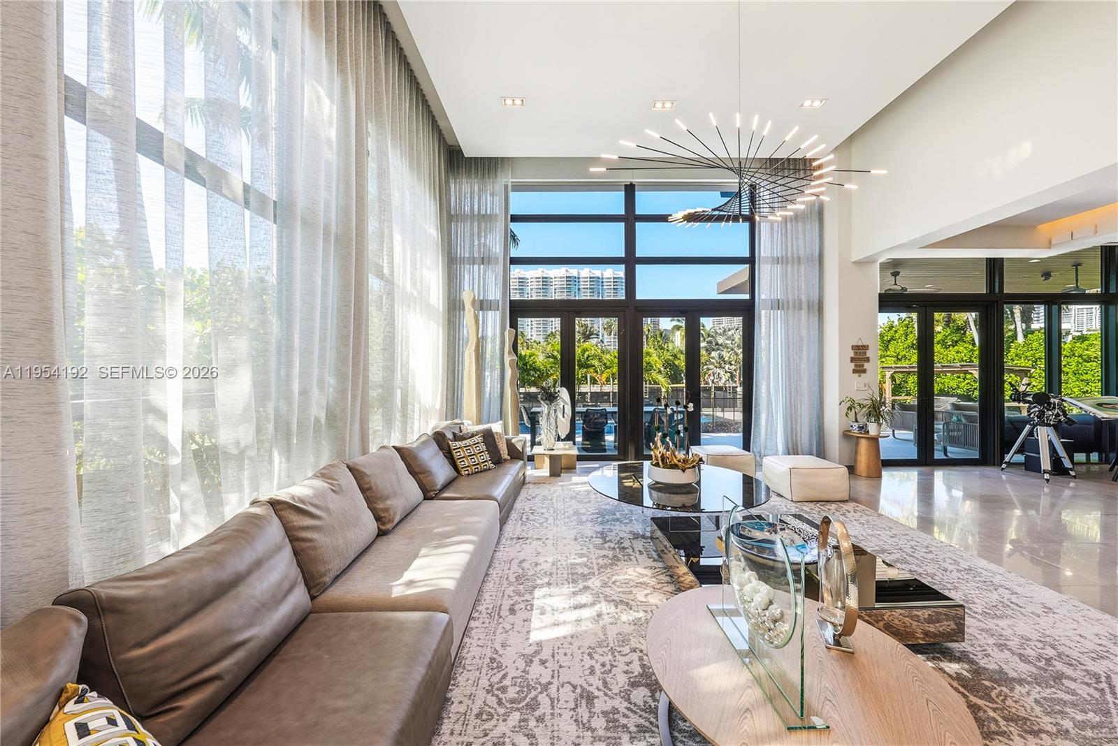 364 Golden Bch Dr Golden Beach, FL 33160