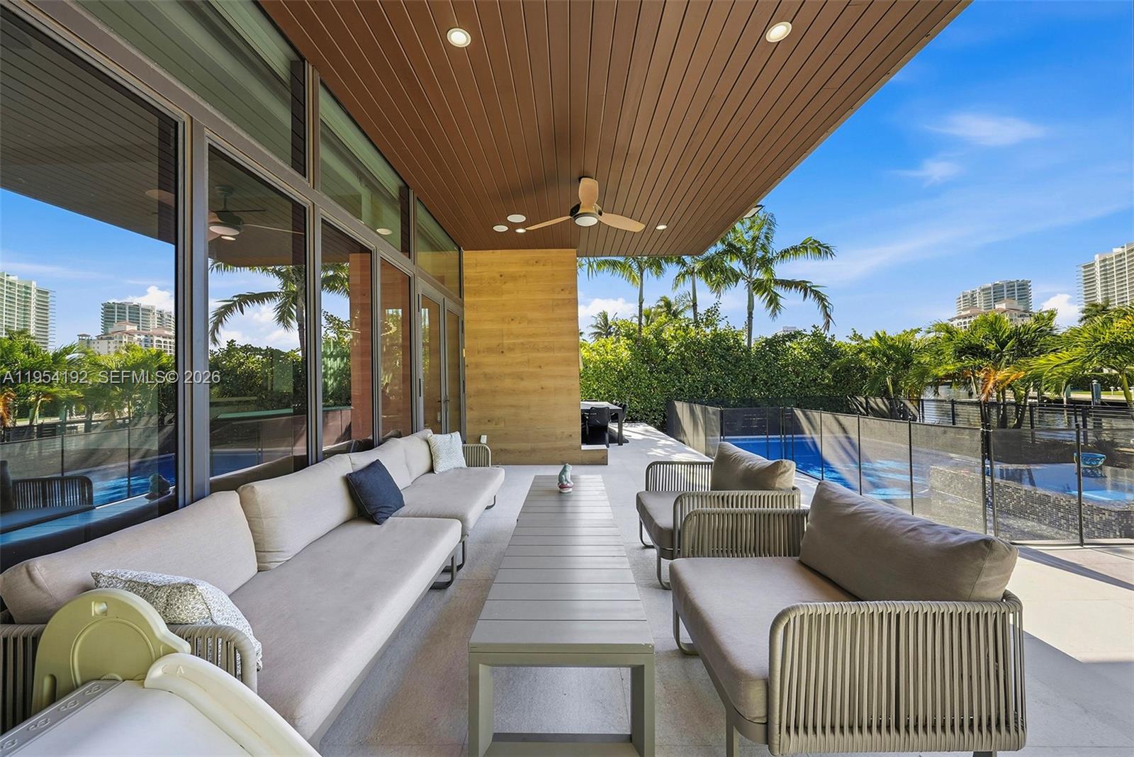 364 Golden Bch Dr Golden Beach, FL 33160