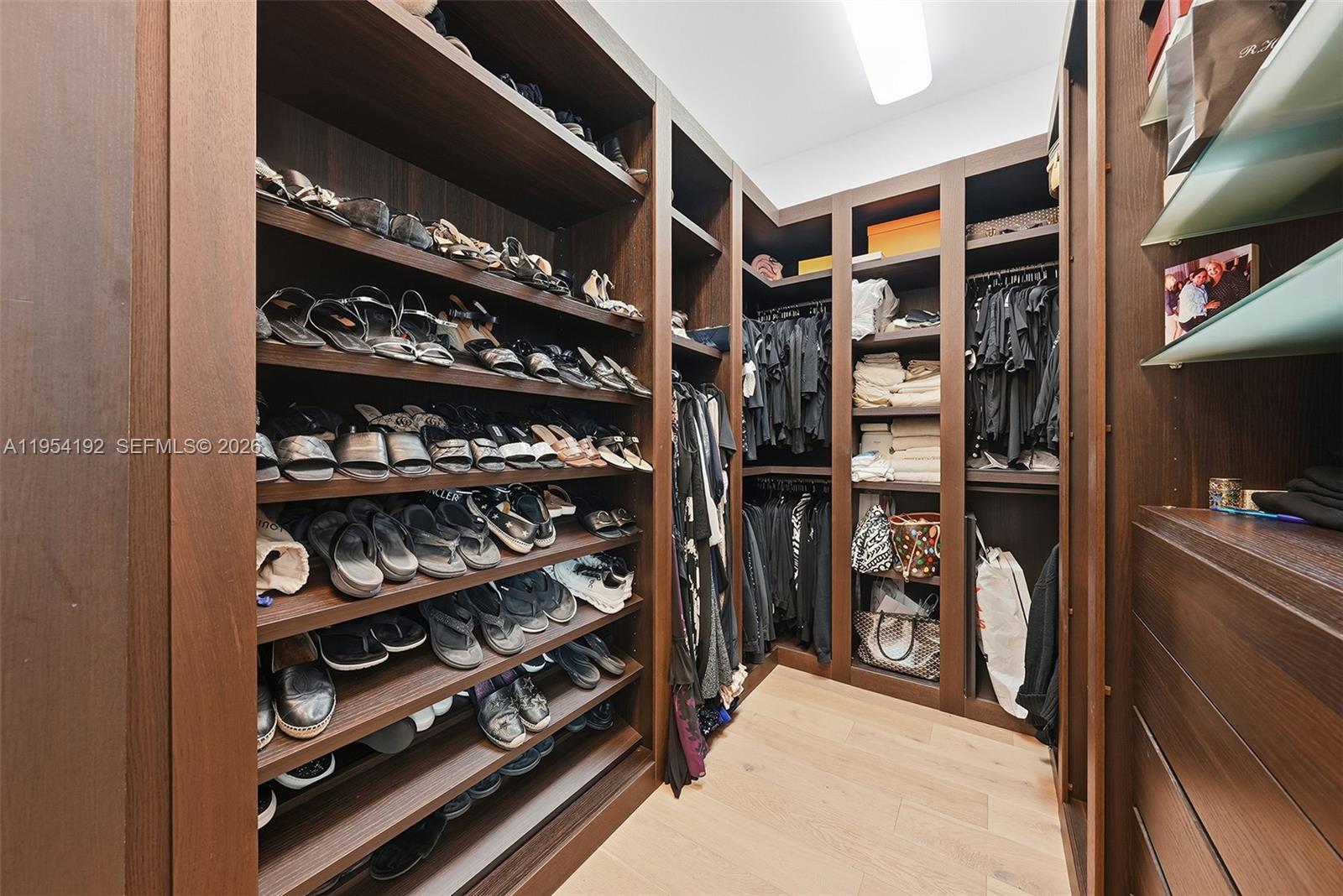 364 Golden Bch Dr Golden Beach, FL 33160