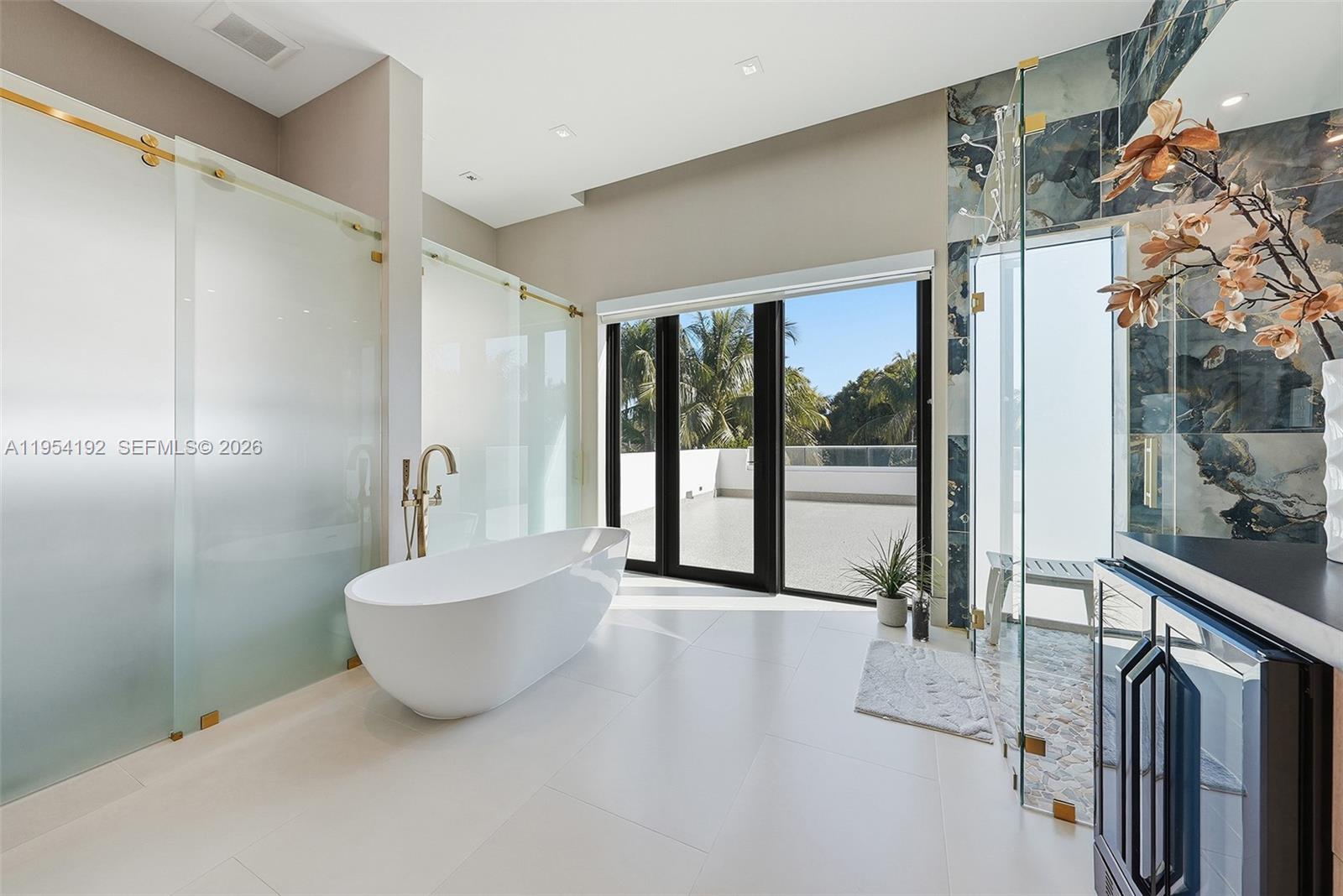 364 Golden Bch Dr Golden Beach, FL 33160