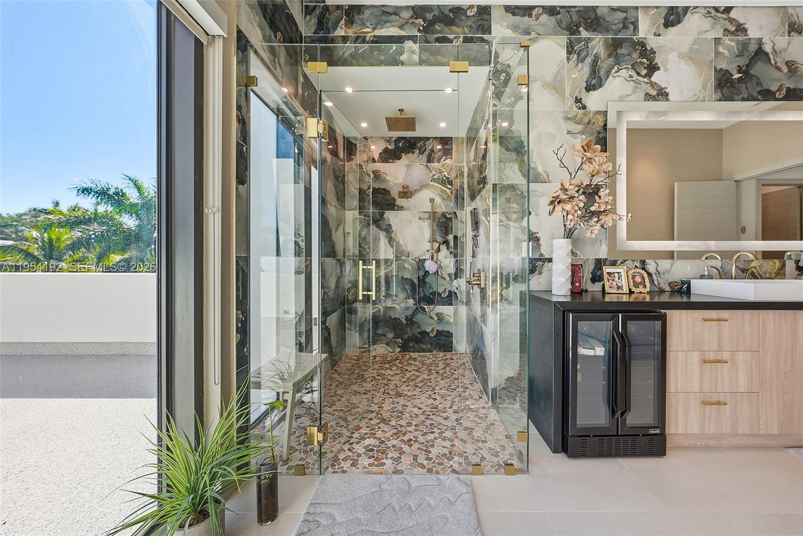 364 Golden Bch Dr Golden Beach, FL 33160