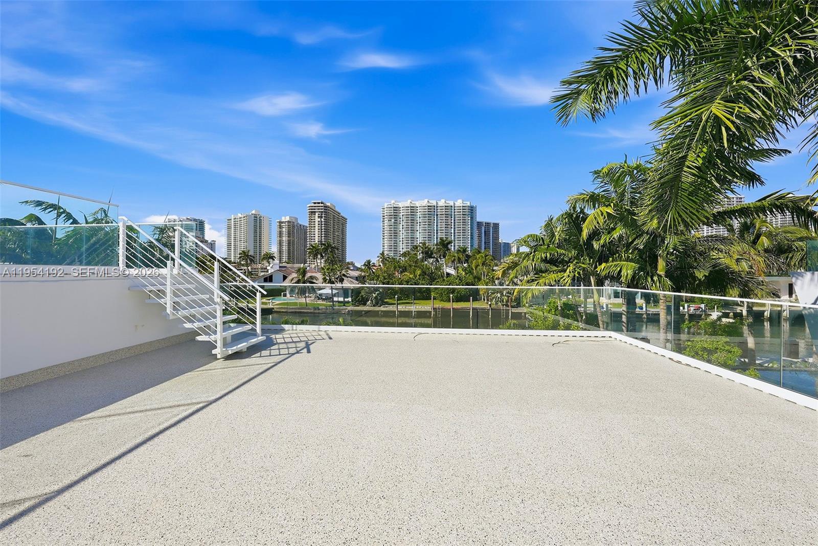 364 Golden Bch Dr Golden Beach, FL 33160