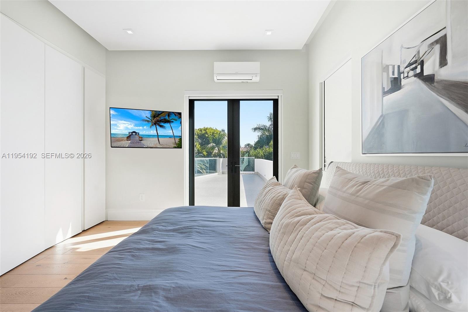 364 Golden Bch Dr Golden Beach, FL 33160