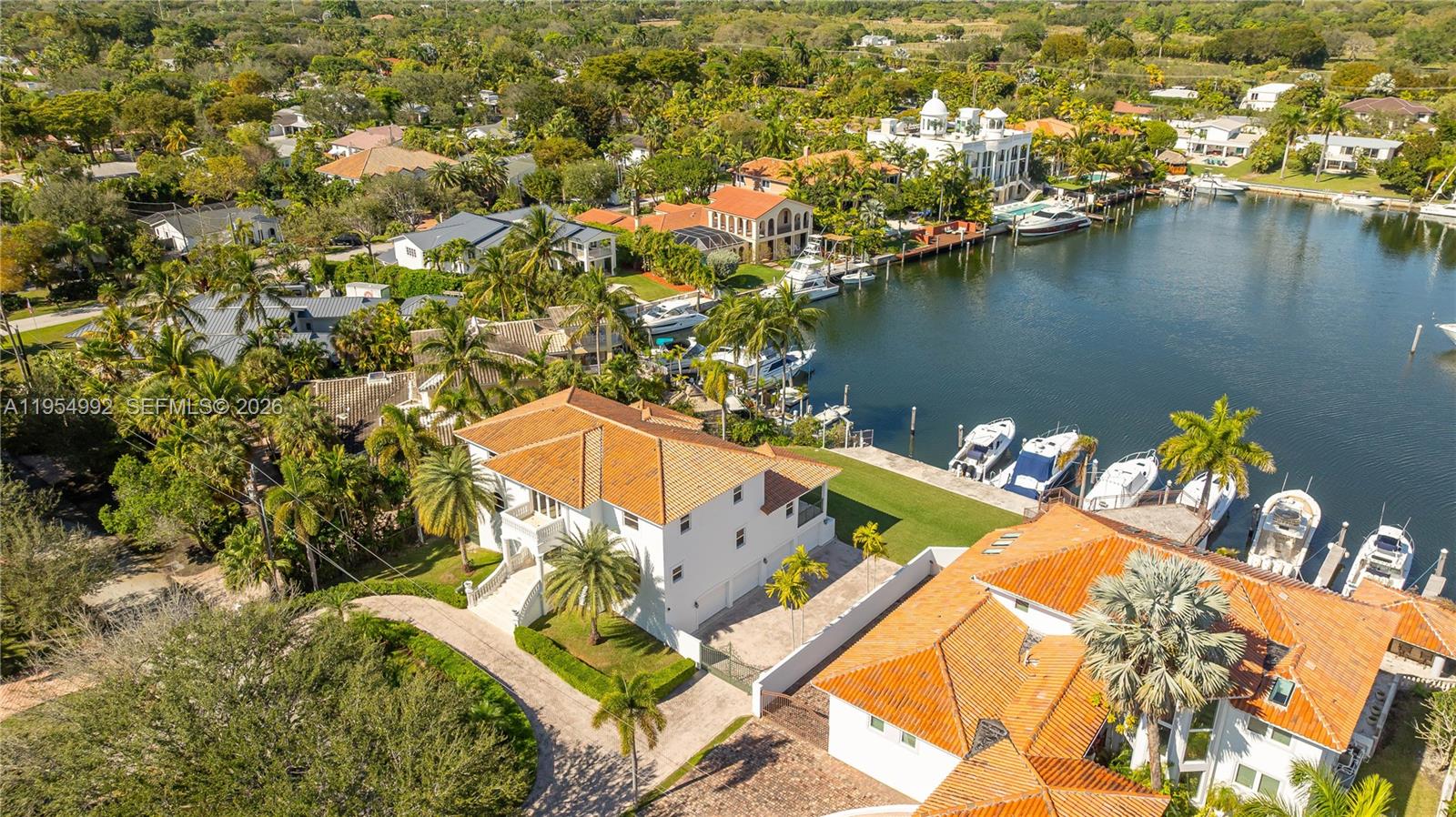 6275 Dolphin Dr Coral Gables, FL 33158