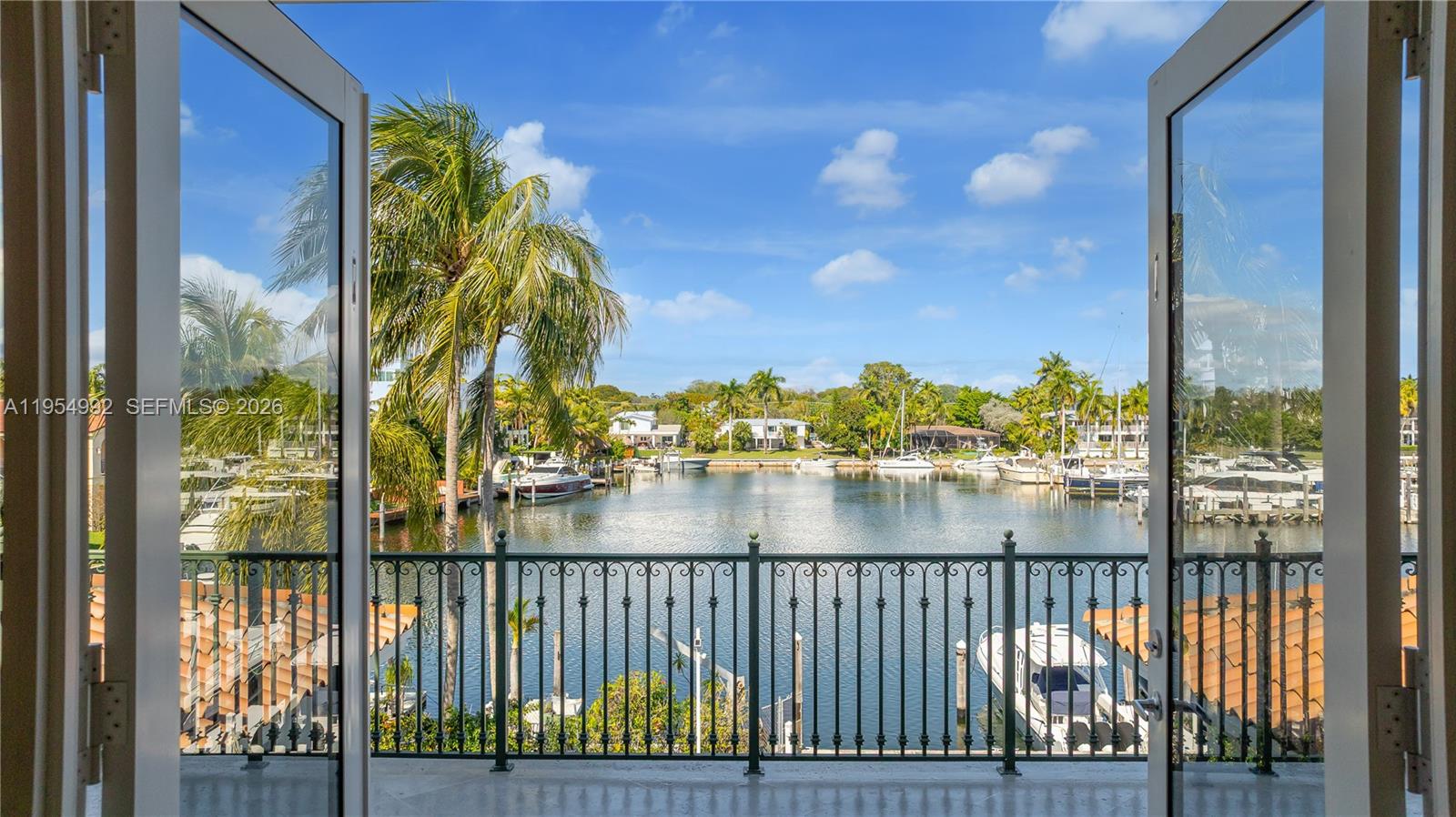 6275 Dolphin Dr Coral Gables, FL 33158