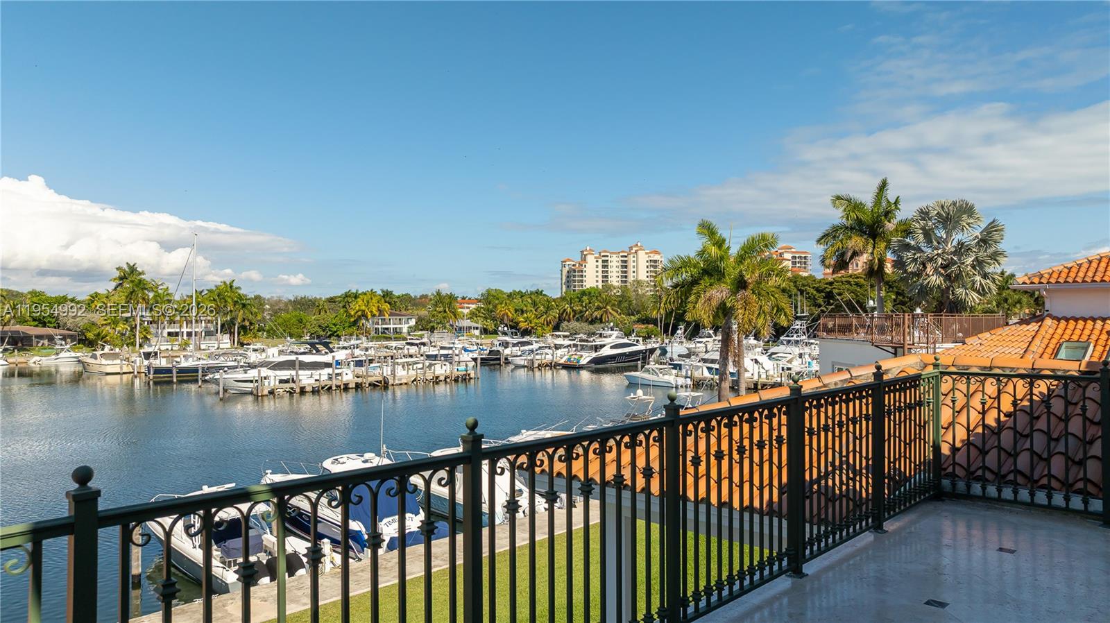 6275 Dolphin Dr Coral Gables, FL 33158