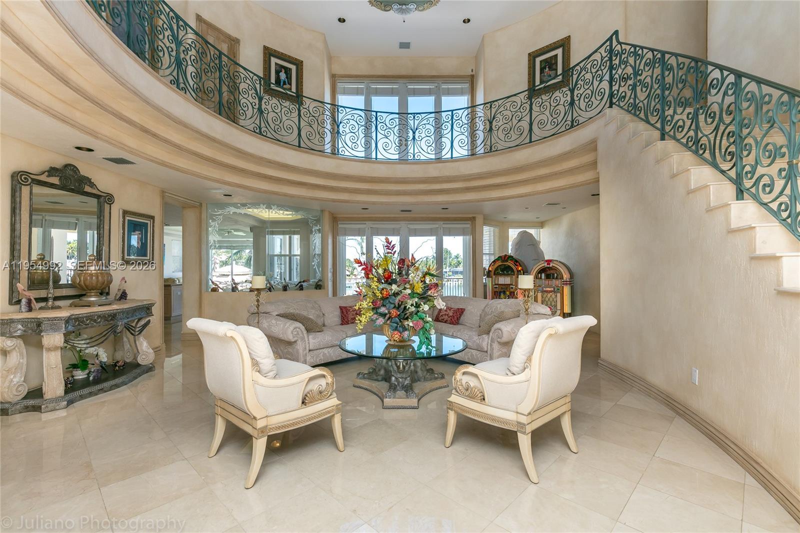 6275 Dolphin Dr Coral Gables, FL 33158