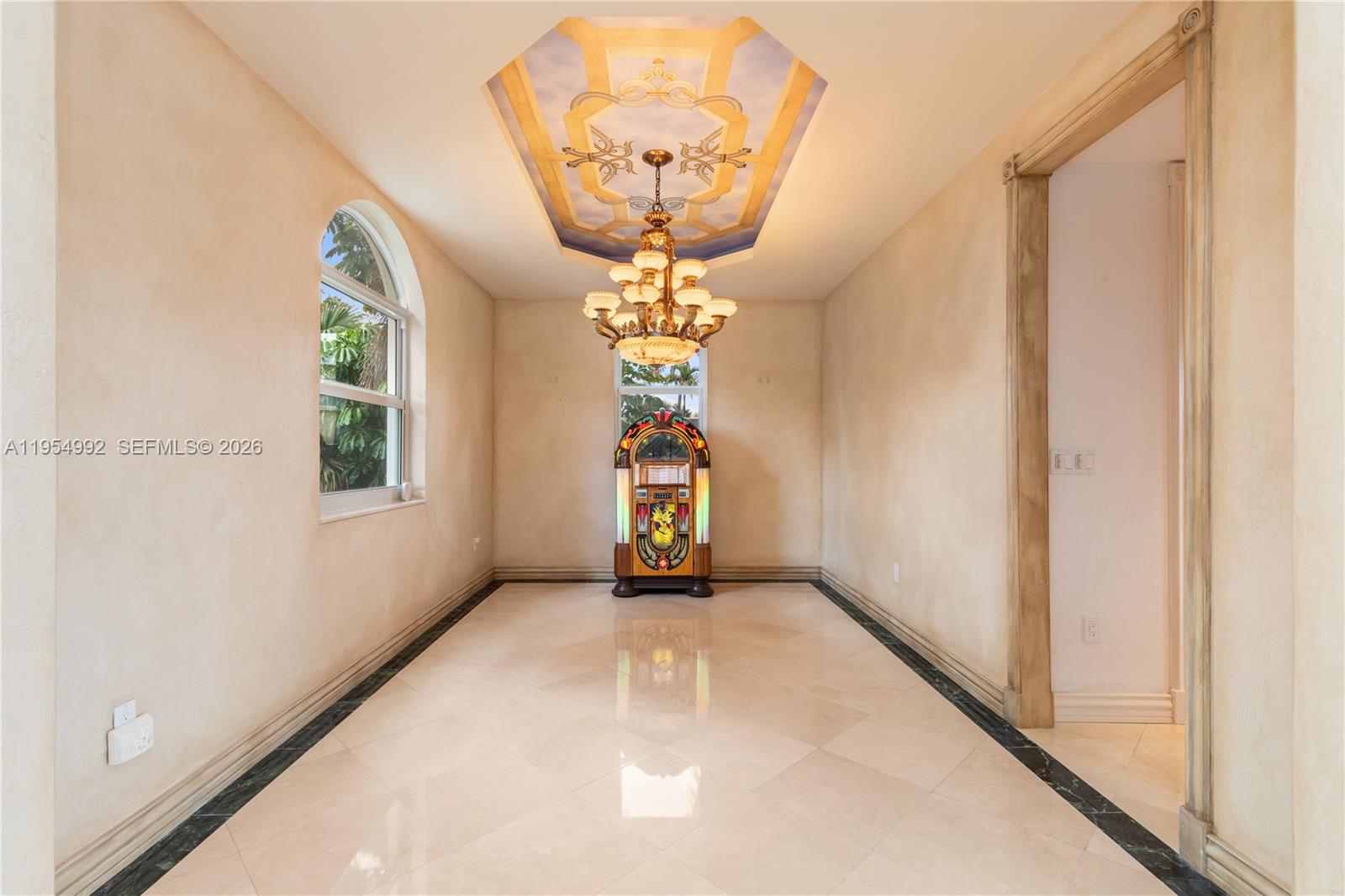 6275 Dolphin Dr Coral Gables, FL 33158