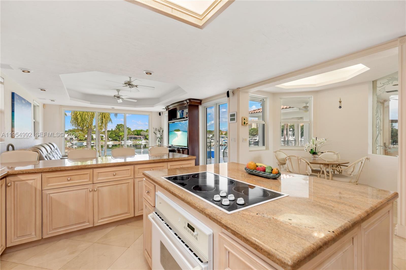 6275 Dolphin Dr Coral Gables, FL 33158