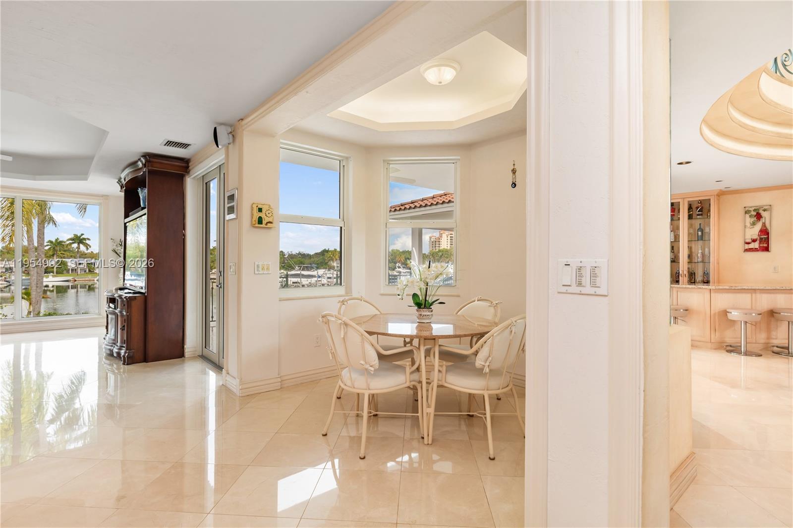 6275 Dolphin Dr Coral Gables, FL 33158