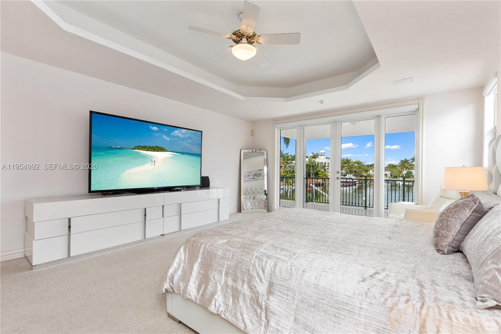 6275 Dolphin Dr Coral Gables, FL 33158