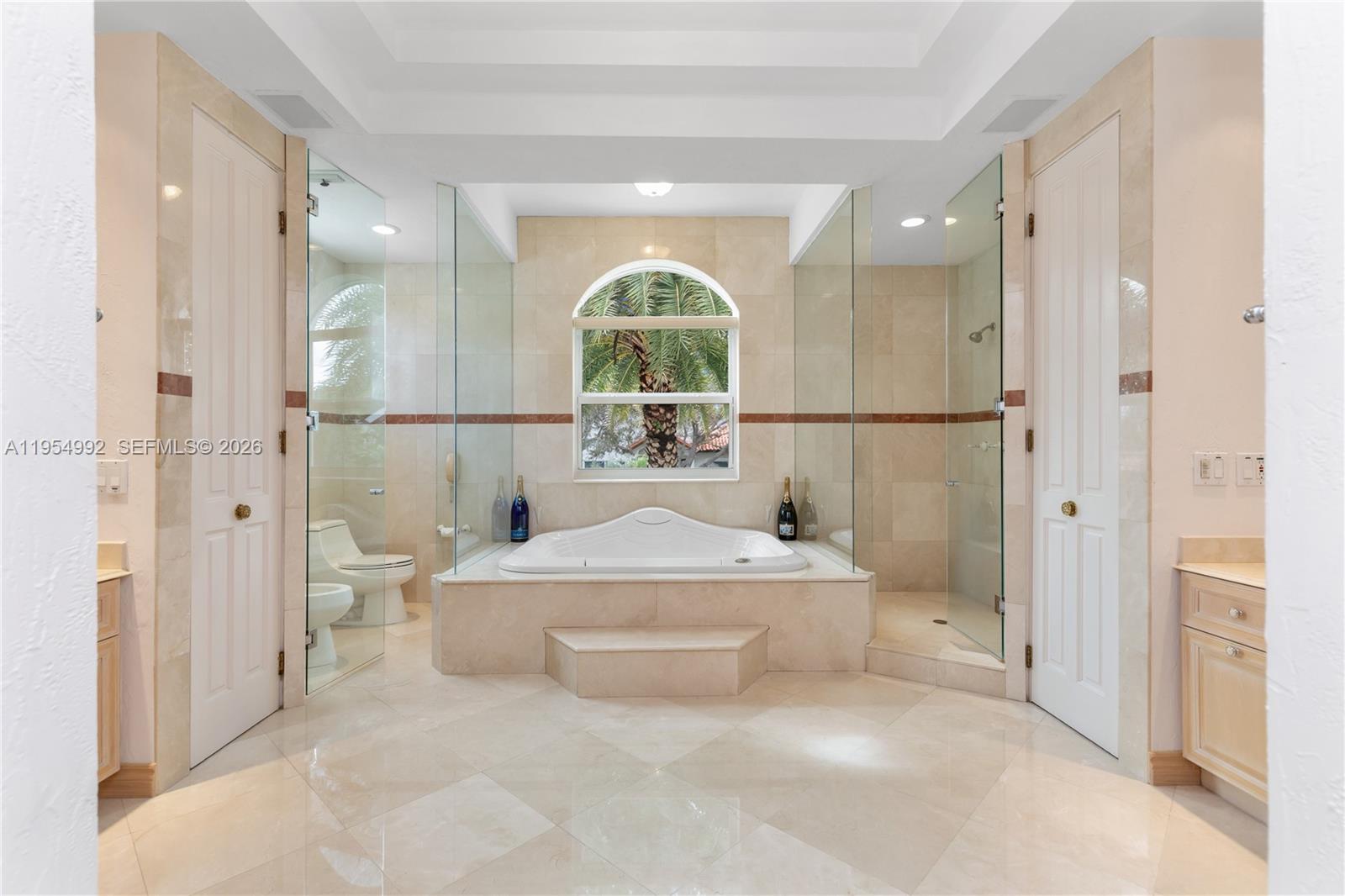 6275 Dolphin Dr Coral Gables, FL 33158