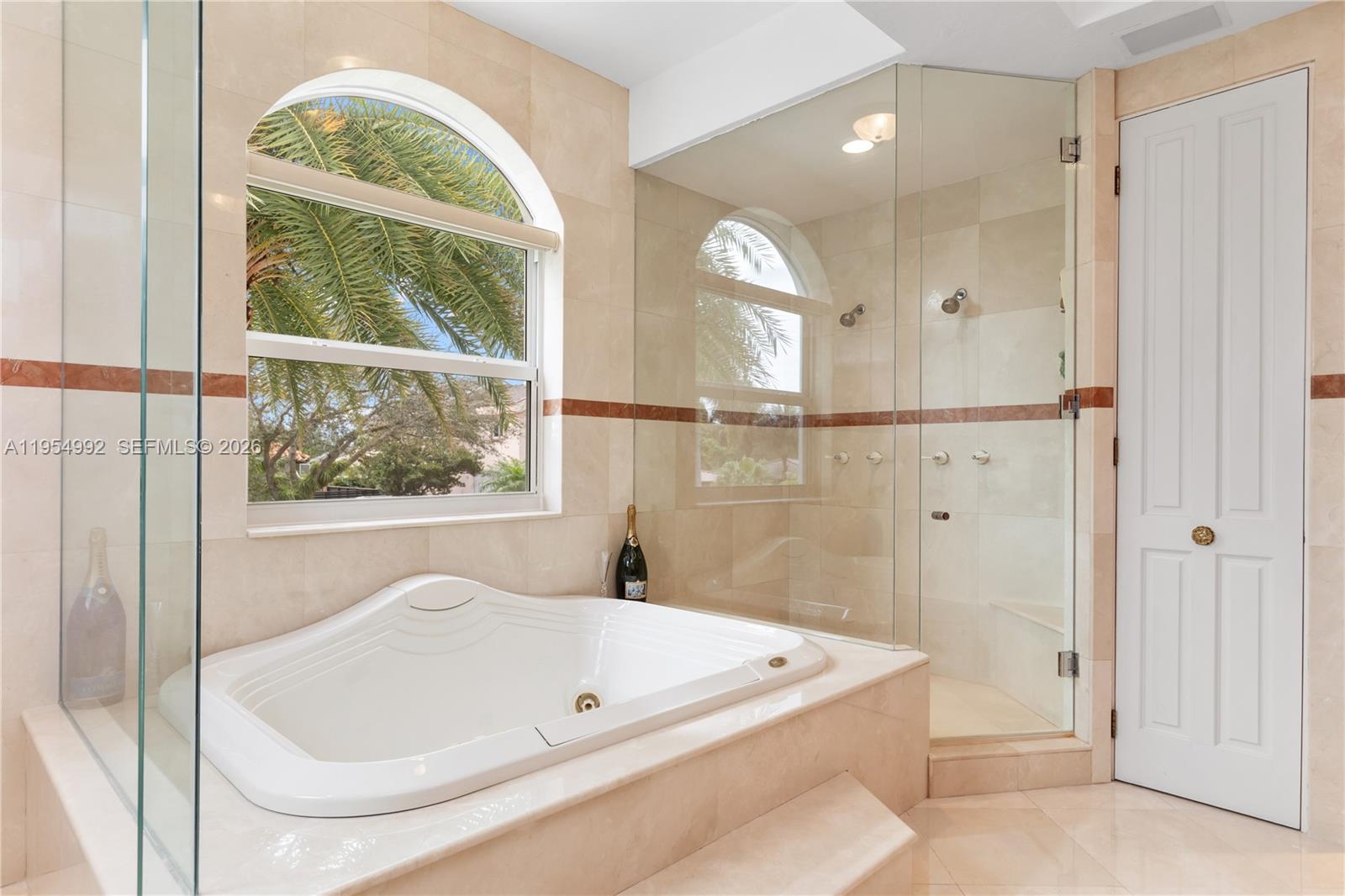 6275 Dolphin Dr Coral Gables, FL 33158