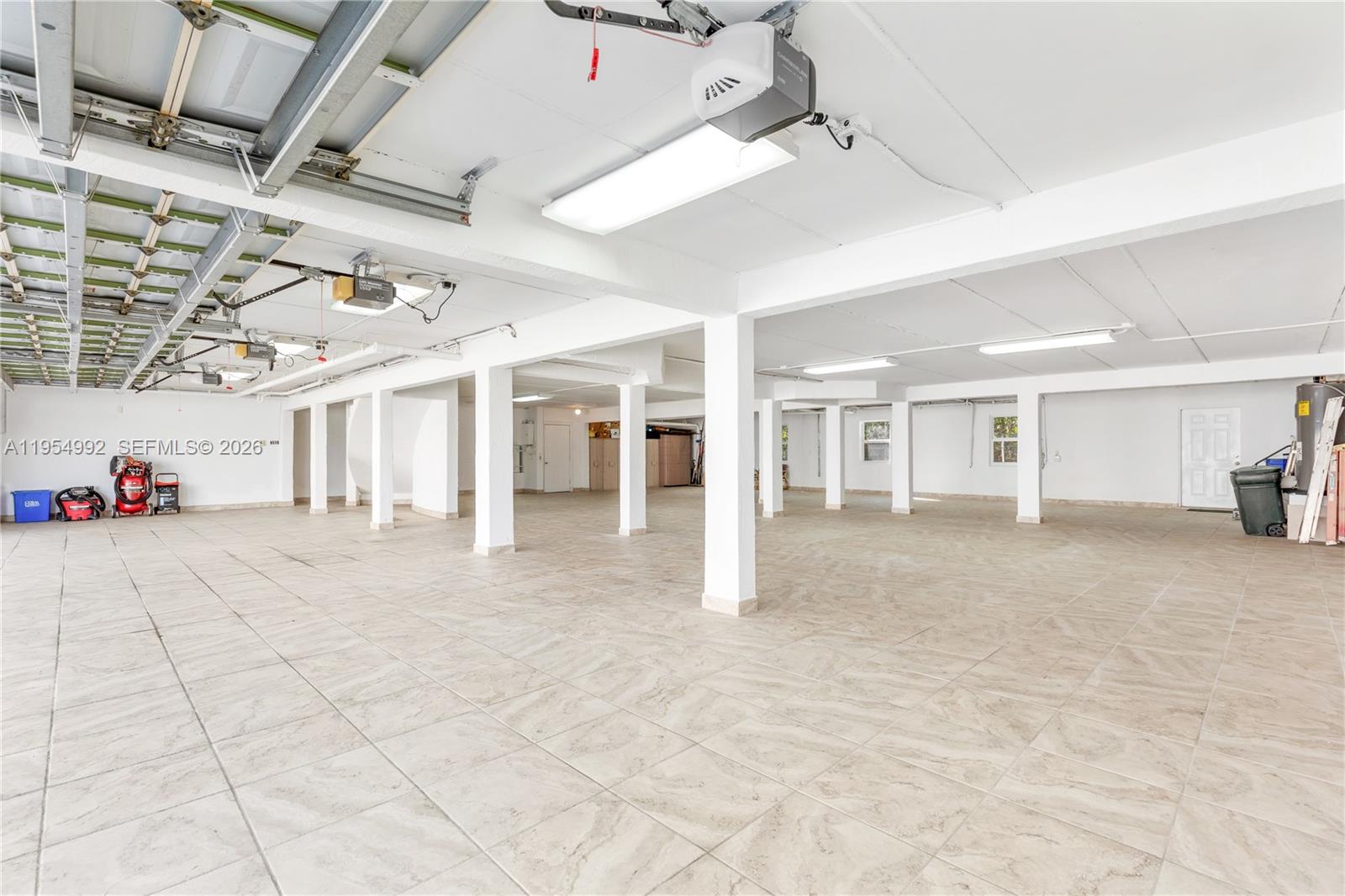 6275 Dolphin Dr Coral Gables, FL 33158