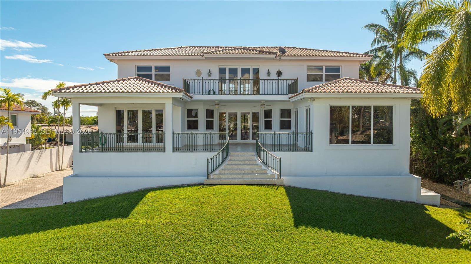 6275 Dolphin Dr Coral Gables, FL 33158