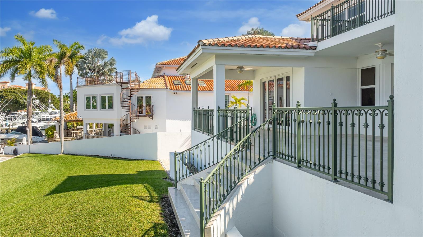 6275 Dolphin Dr Coral Gables, FL 33158