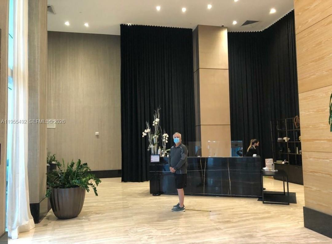 image The Plaza on Brickell East2