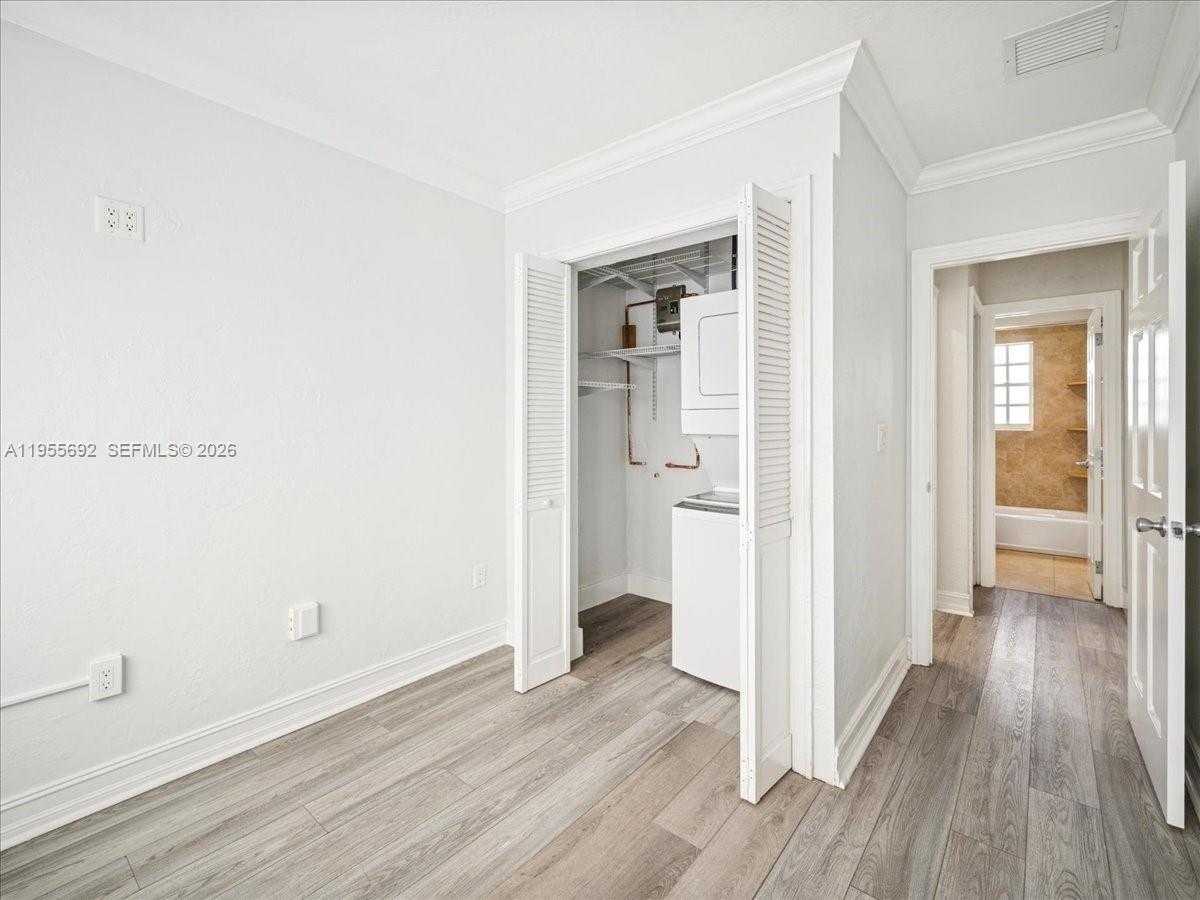 6891 SW 26th Ter Miami, FL 33155