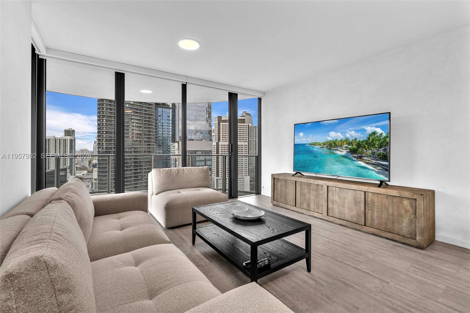 image Brickell Flatiron18