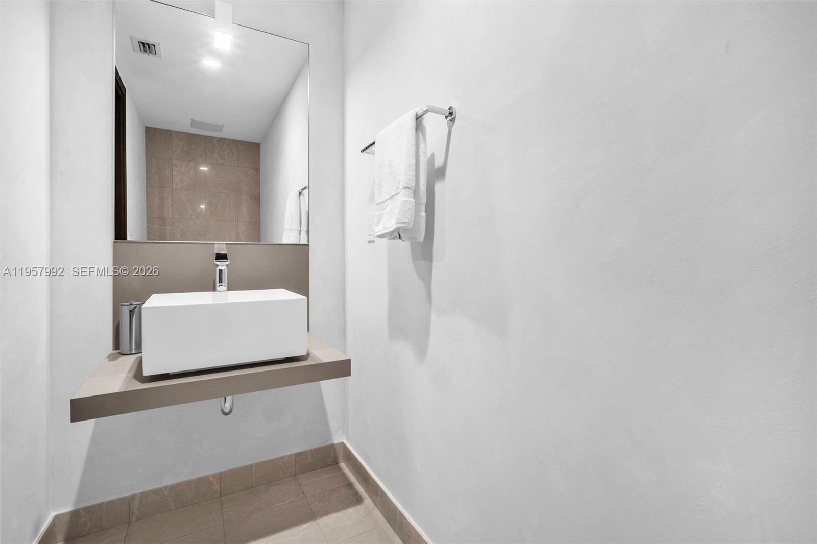 image Brickell Flatiron29