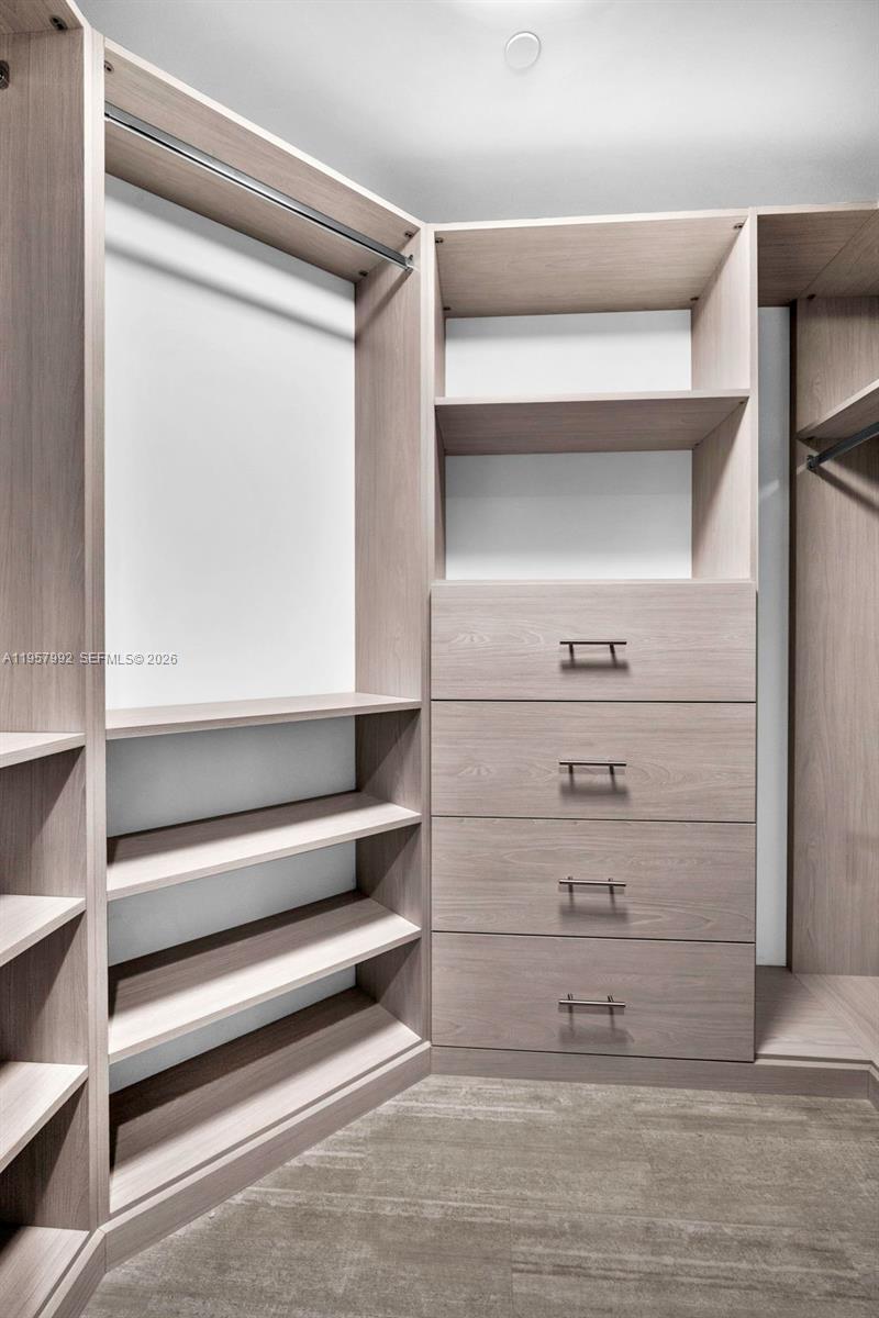 image Brickell Flatiron34